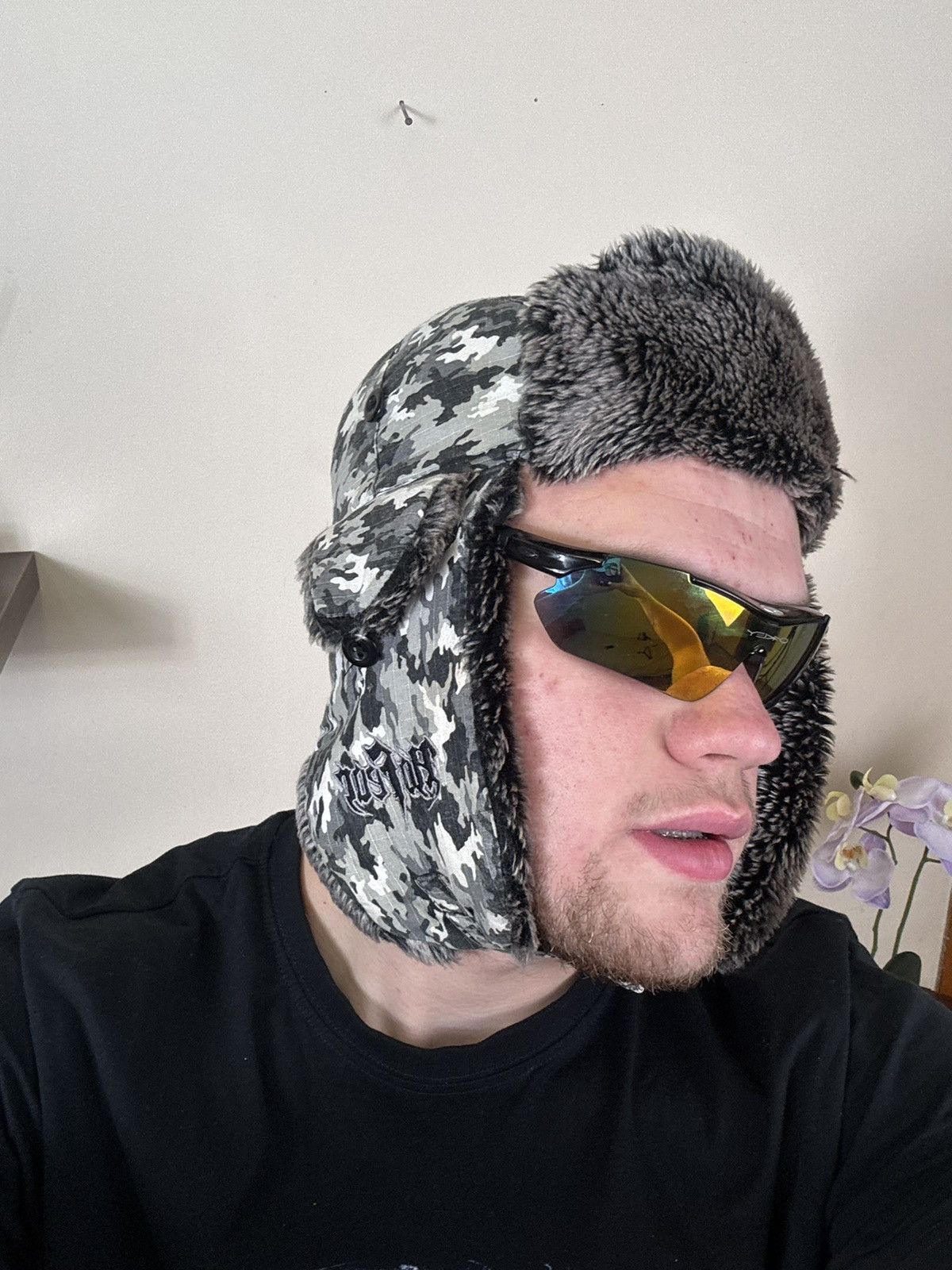 No Fear No Fear Ushanka Mohair Fuzzy Paint Hat Camo Crazy Y2K Winter Size ONE SIZE - 16 Thumbnail