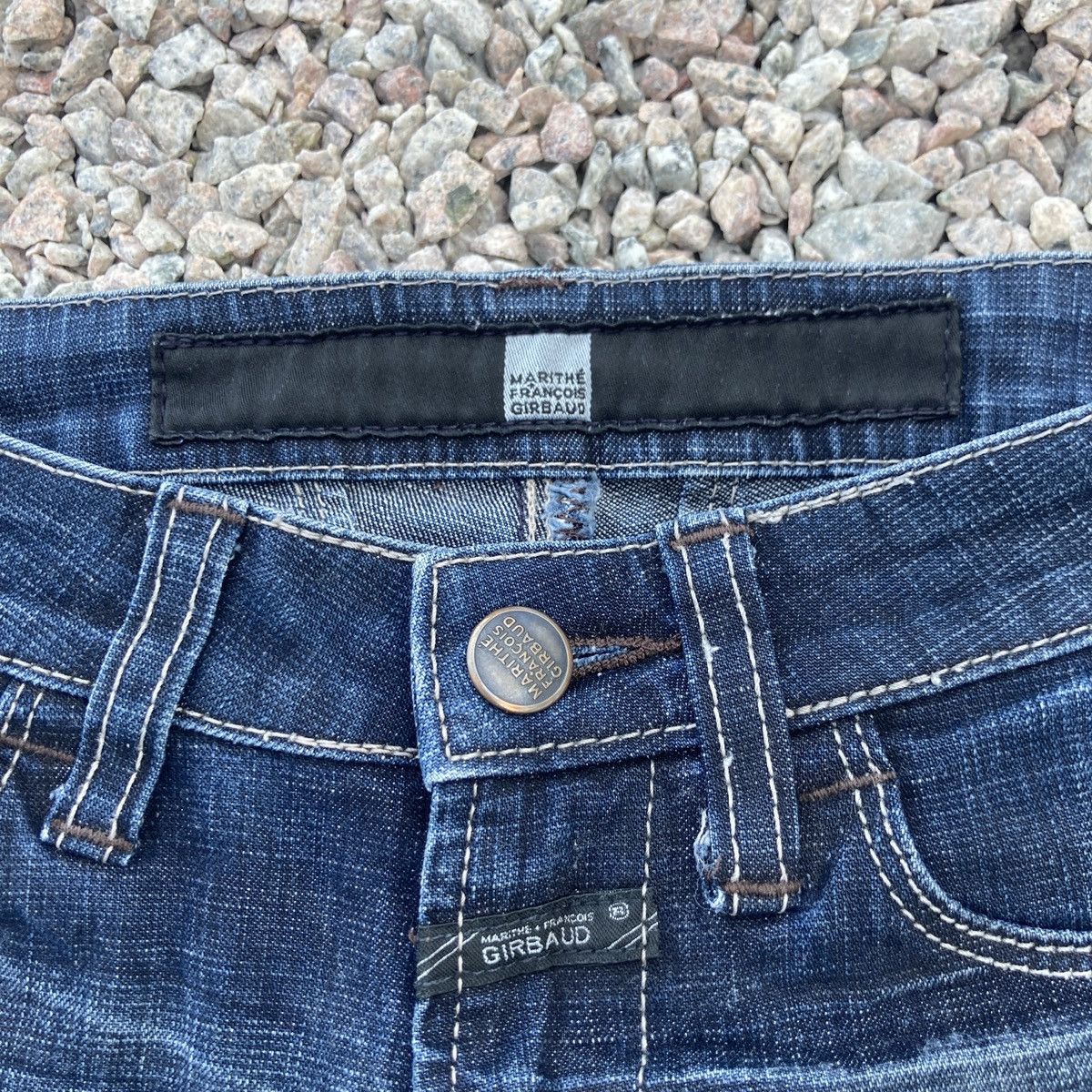 Marithe + Francois Girbaud DISTRESSED MARITHE FRANCOIS GIRBAUD BOOTCUT JEANS Size 27" / US 4 / IT 40 - 7 Thumbnail