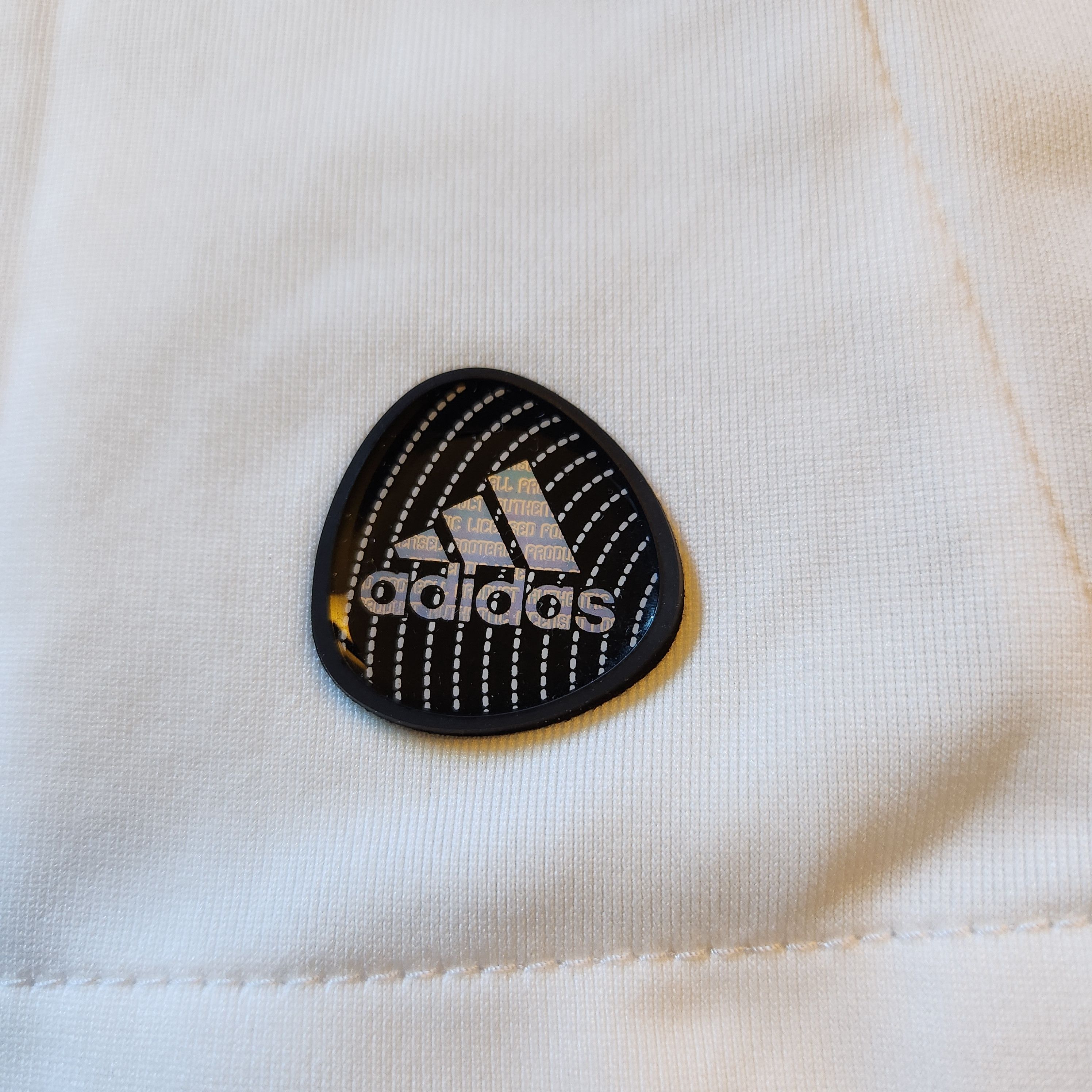 Adidas Authentic Real Madrid CAMPEONES 32 2011-2012 Home Jersey Size US XL / EU 56 / 4 - 8 Thumbnail