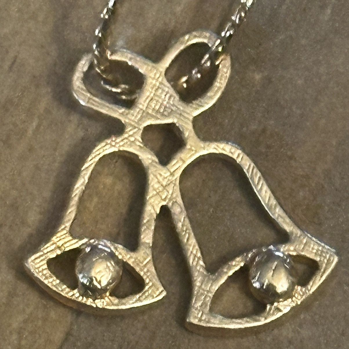 Vintage Vintage Avon jingle bells pendant necklace Size ONE SIZE - 4 Thumbnail