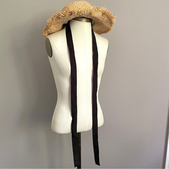 Forever 21 Straw Hat w/ Grosgrain Ribbon Chin Strap - One Size Size ONE SIZE - 8 Thumbnail