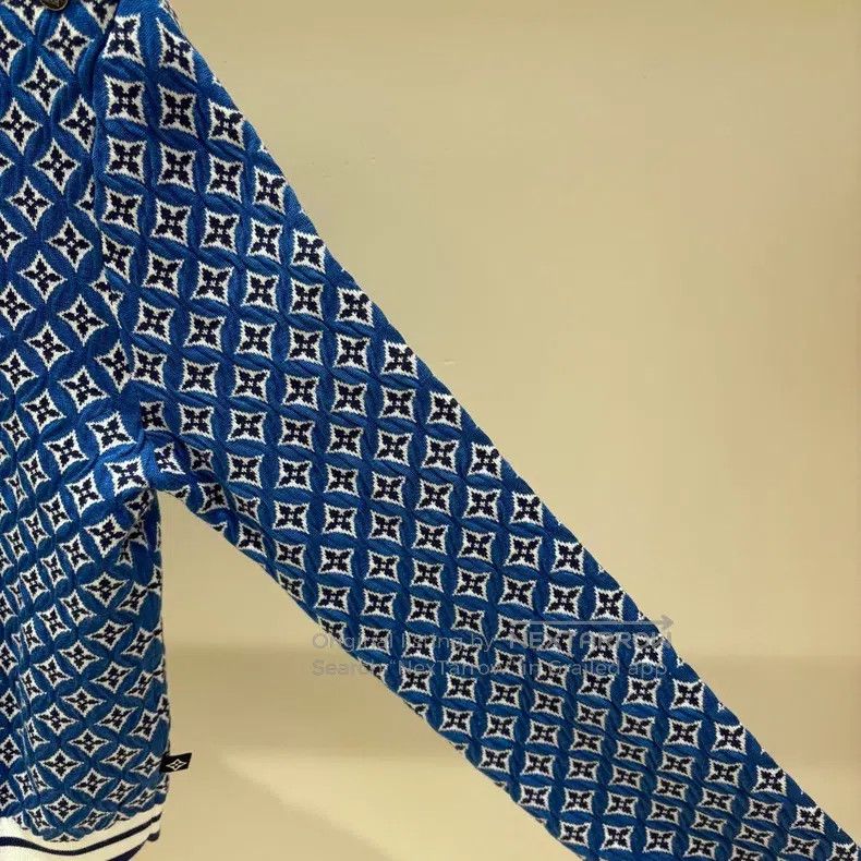 Louis Vuitton Louis Vuitton Blue logo sweater Size L / US 10 / IT 46 - 4 Thumbnail