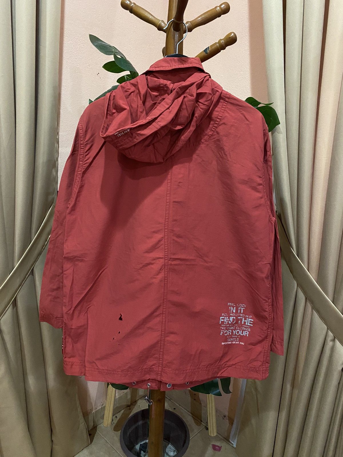 Hai Sporting Gear Vintage HAI Sporting Gear Red Nylon Windbreaker Size US M / EU 48-50 / 2 - 6 Thumbnail