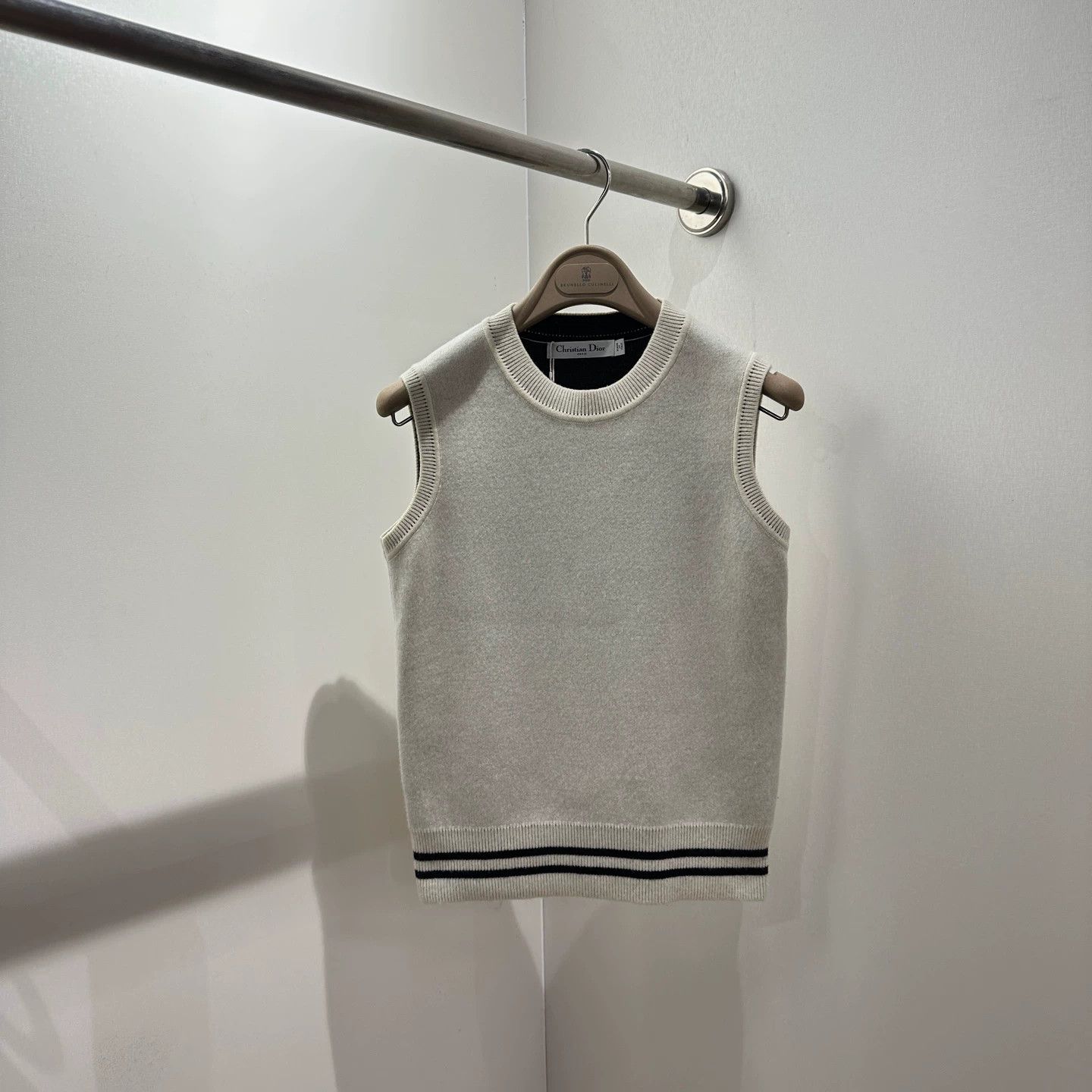 Christian Dior Monsieur Dior apr658 8 slogan cashmere vest 34 Size XS / US 0-2 / IT 36-38 - 2 Thumbnail