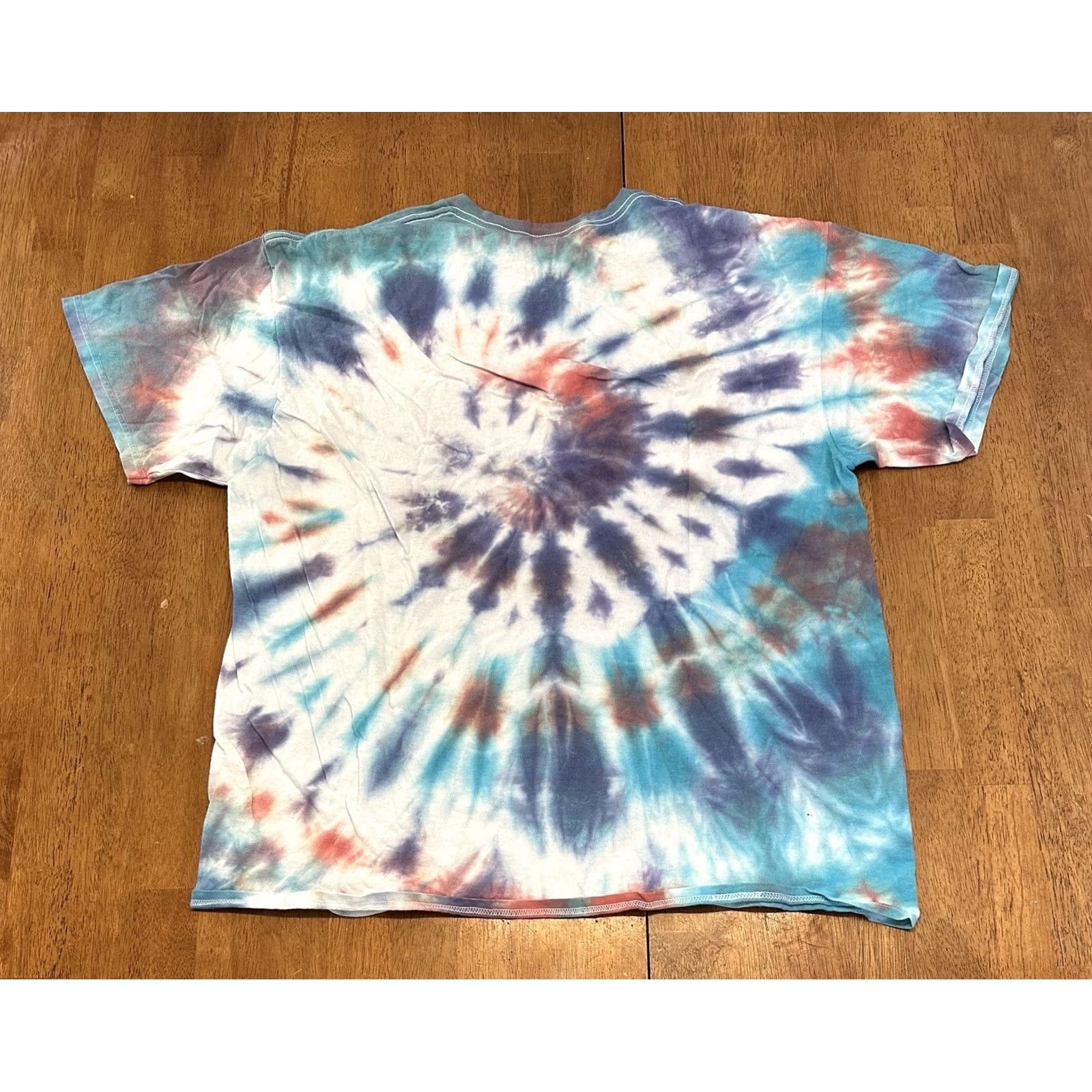Delta Jellystone Park Tie Dye T Shirt XL Hanna Barbera Yogi Bear Mens Size US XL / EU 56 / 4 - 3 Thumbnail
