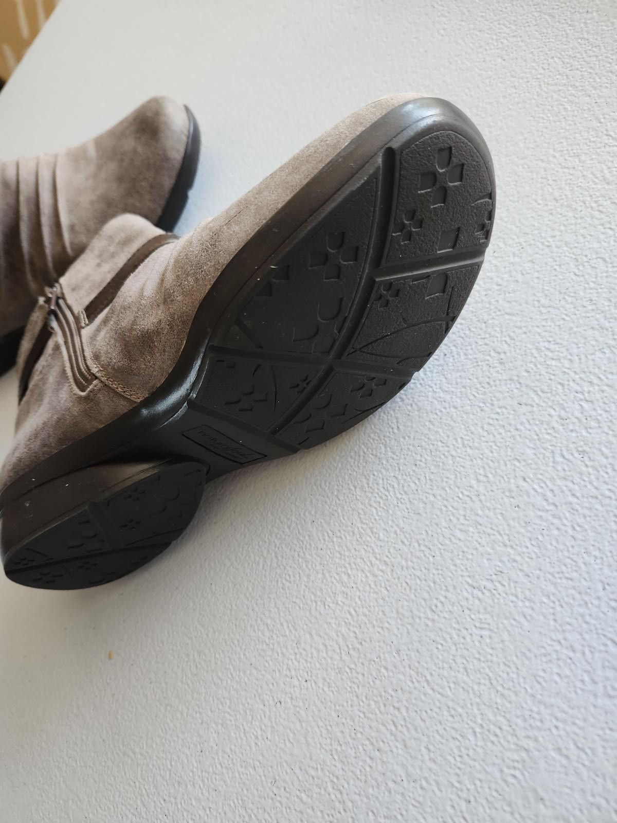 Designer Natural Soul M7 Size US 7 / IT 37 - 2 Thumbnail