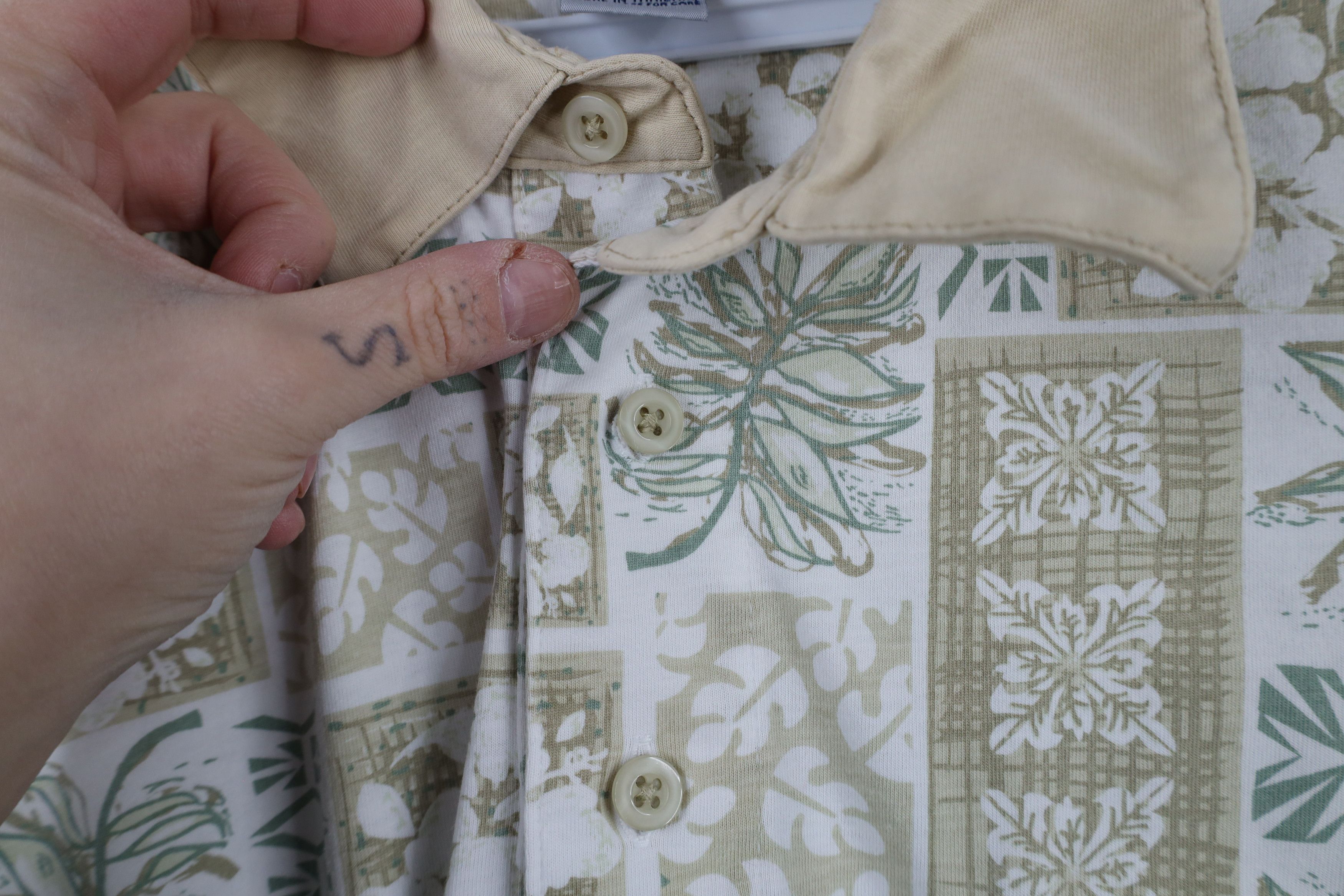 Vintage Vintage 90s Streetwear Floral All Over Print Polo Shirt Size US L / EU 52-54 / 3 - 5 Thumbnail