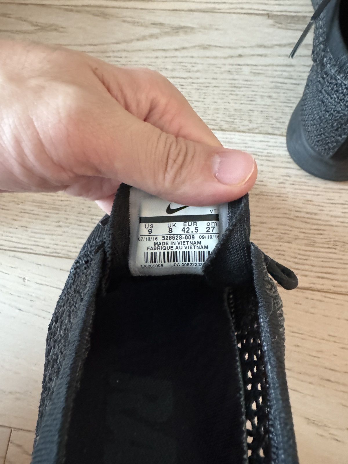 Nike Flyknit Racer ‘Triple Black’ US9 Size US 9 / EU 42 - 5 Thumbnail