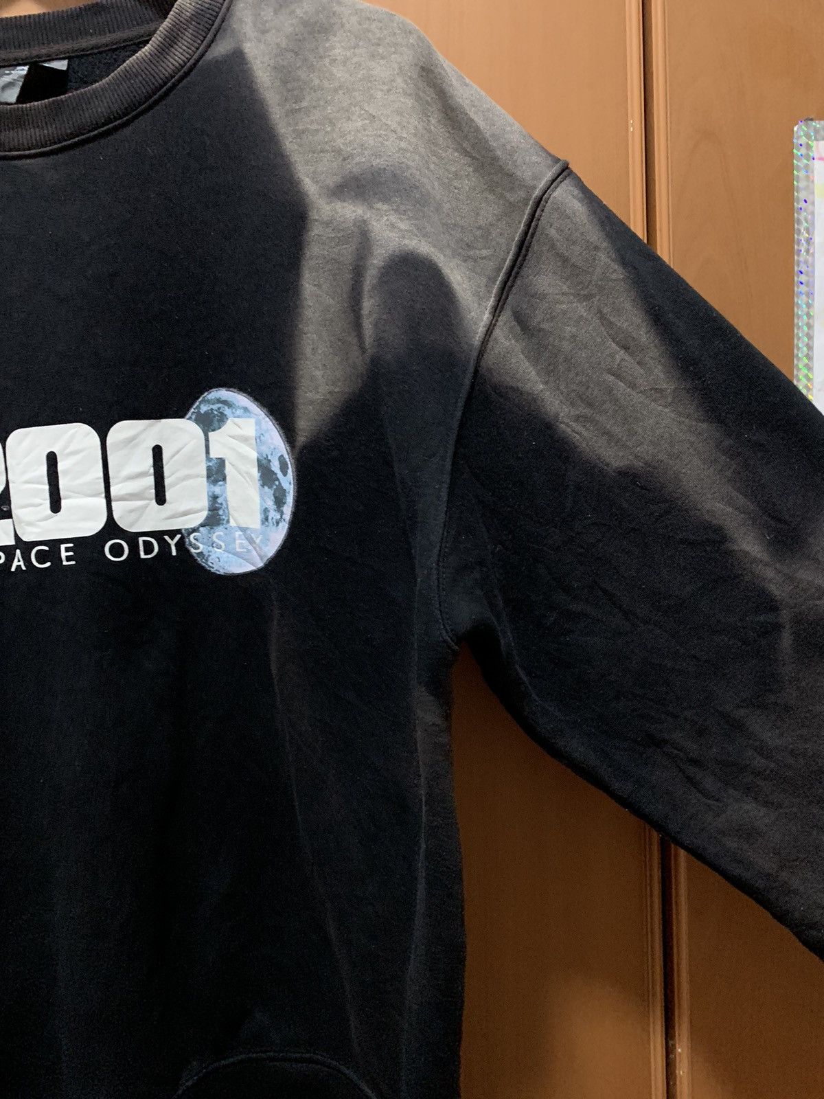 Vintage Rare Vintage 2001 Space Odyssey Nice Faded Movie Sweatshirt Size US L / EU 52-54 / 3 - 8 Thumbnail