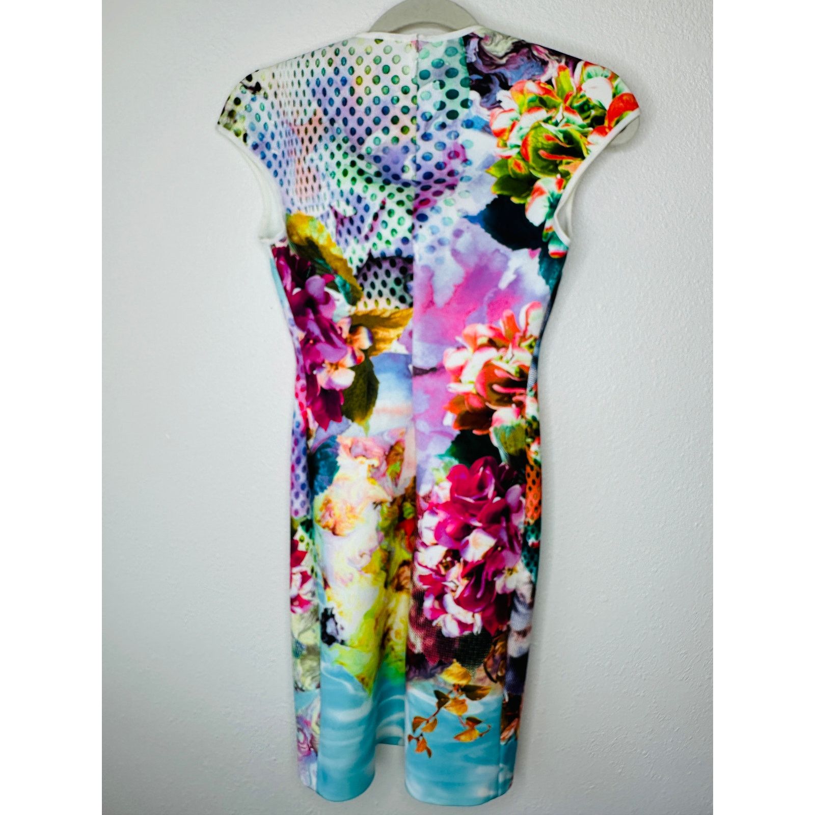 Clover Canyon Clover Canyon Pool Flower MultiColor Aqua Bodycon Dress XS Size XS / US 0-2 / IT 36-38 - 2 Thumbnail