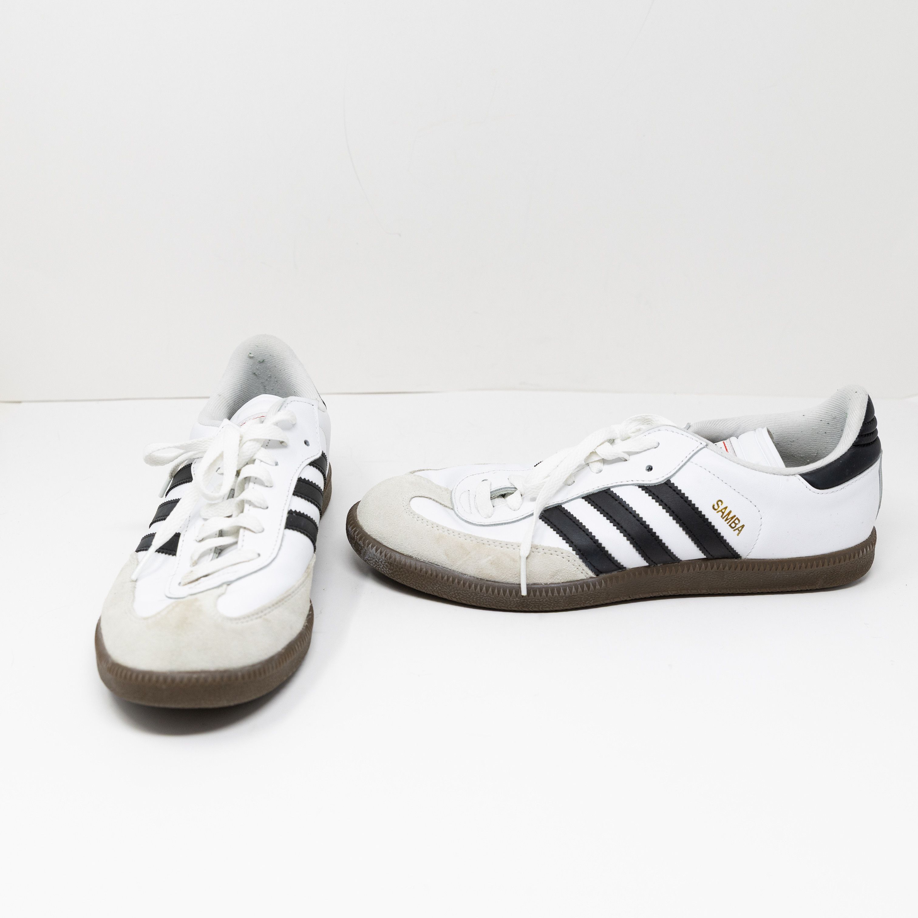 Adidas × Vintage 2005 Adidas x Goodyear leather sneaker  display picture 1