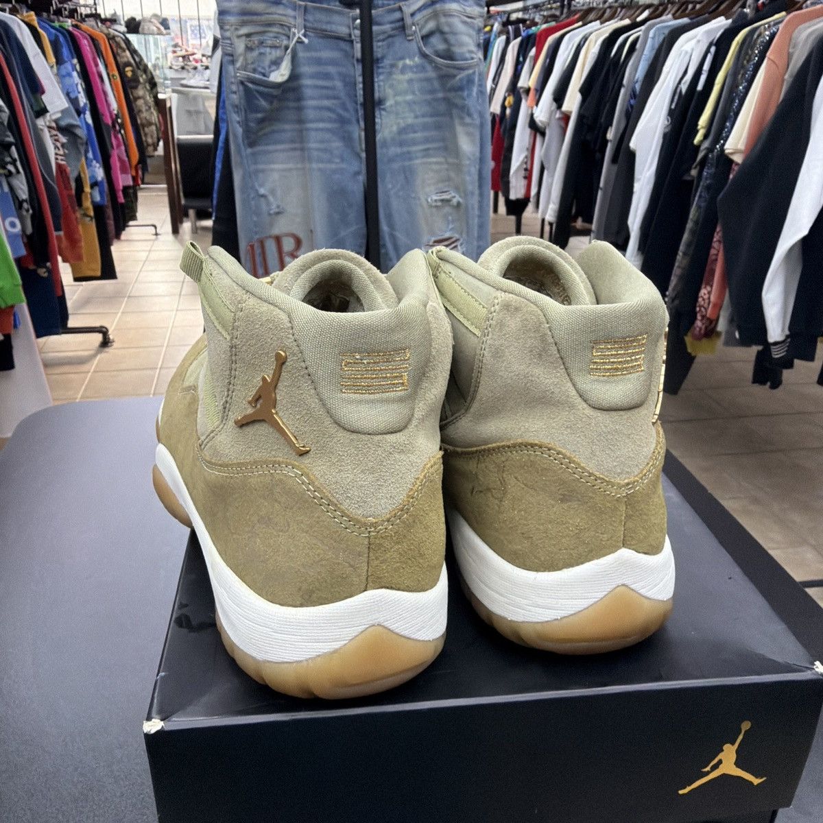 Jordan Brand Womans Air Jordan 11 XI Retro Olive Gold Cracked size 12 Size US 12 / EU 45 - 23 Thumbnail