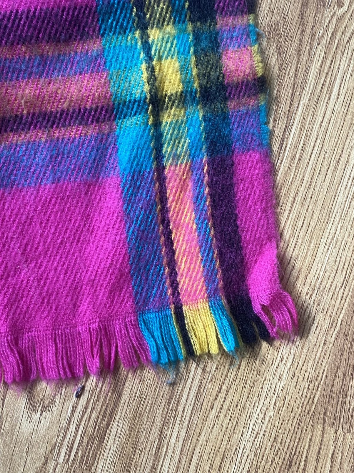 Japanese Brand Vintage 100% Acrylic Multicoloured Scarf Made in Japan Size ONE SIZE - 7 Thumbnail