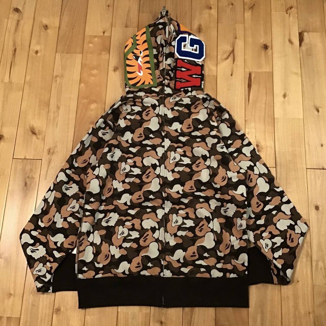 Bape 2024 🔥BAPE THINK STORE CAMO🔥 Separate shark full zip hoodie Size US M / EU 48-50 / 2 - 3 Thumbnail