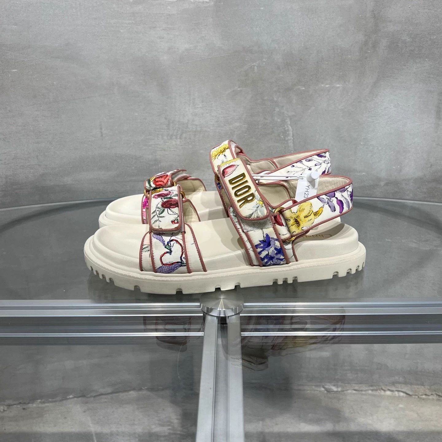 Dior DIOR DiorAct Beach Sandals White 38 Size US 7 / IT 37 - 3 Thumbnail