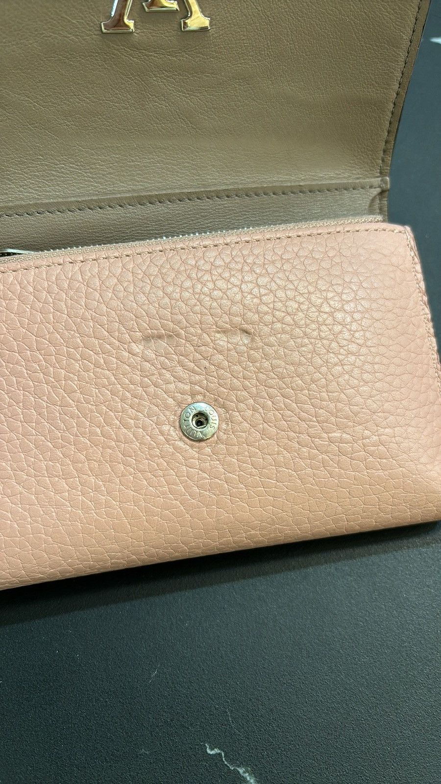 Louis Vuitton Louis Vuitton Capucines Compact XS Wallet Size ONE SIZE - 4 Thumbnail