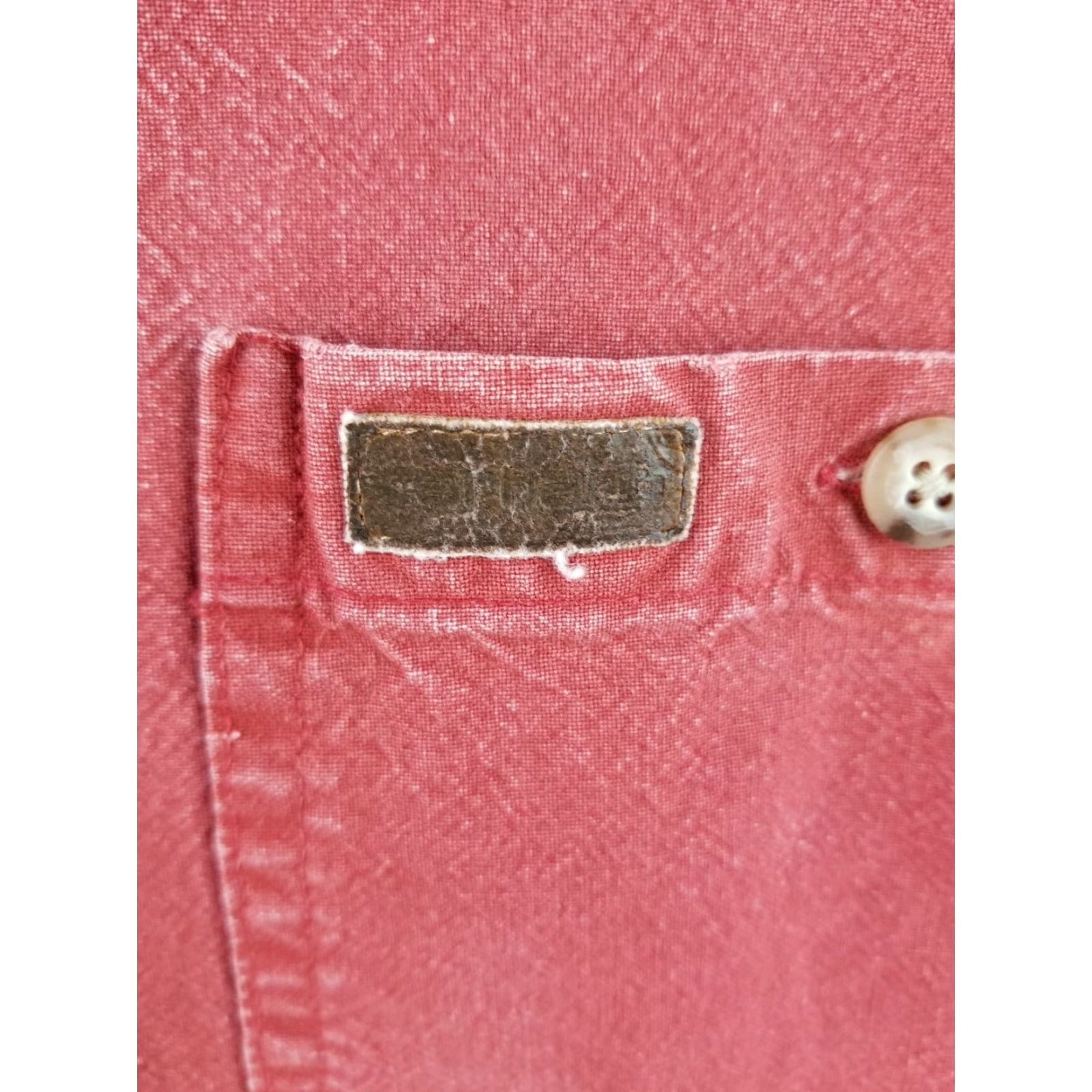 Carhartt Carhartt Button-Up Shirt Mens SZ Large Red Short Sleeve Vintage 90's Sun Faded Solid All Seasons Work Shirt Theme Anime Size US L / EU 52-54 / 3 - 2 Thumbnail