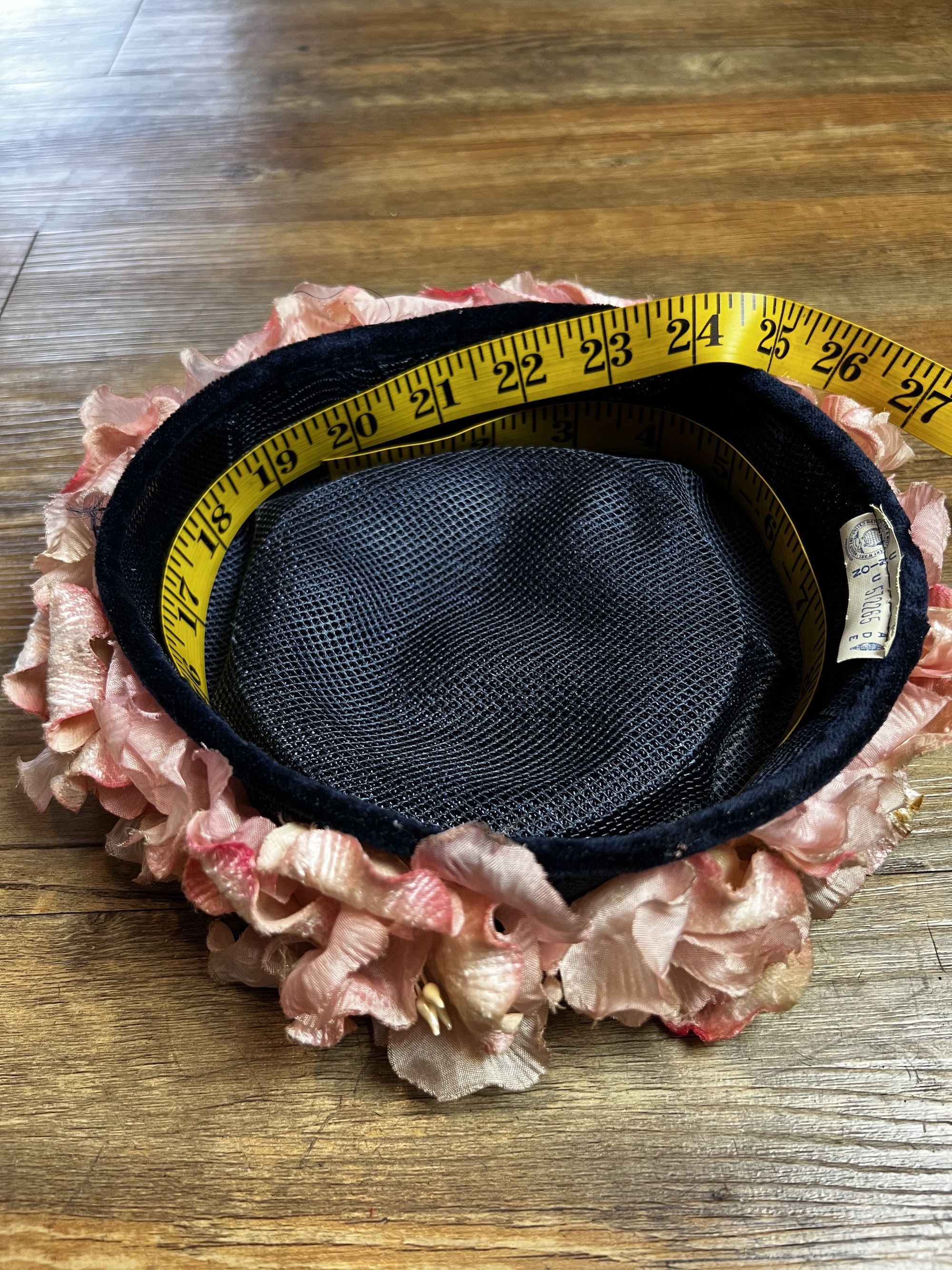 Vintage Vintage 1950's Union Made Navy Blue Straw + Pink Floral Hat Size ONE SIZE - 6 Thumbnail