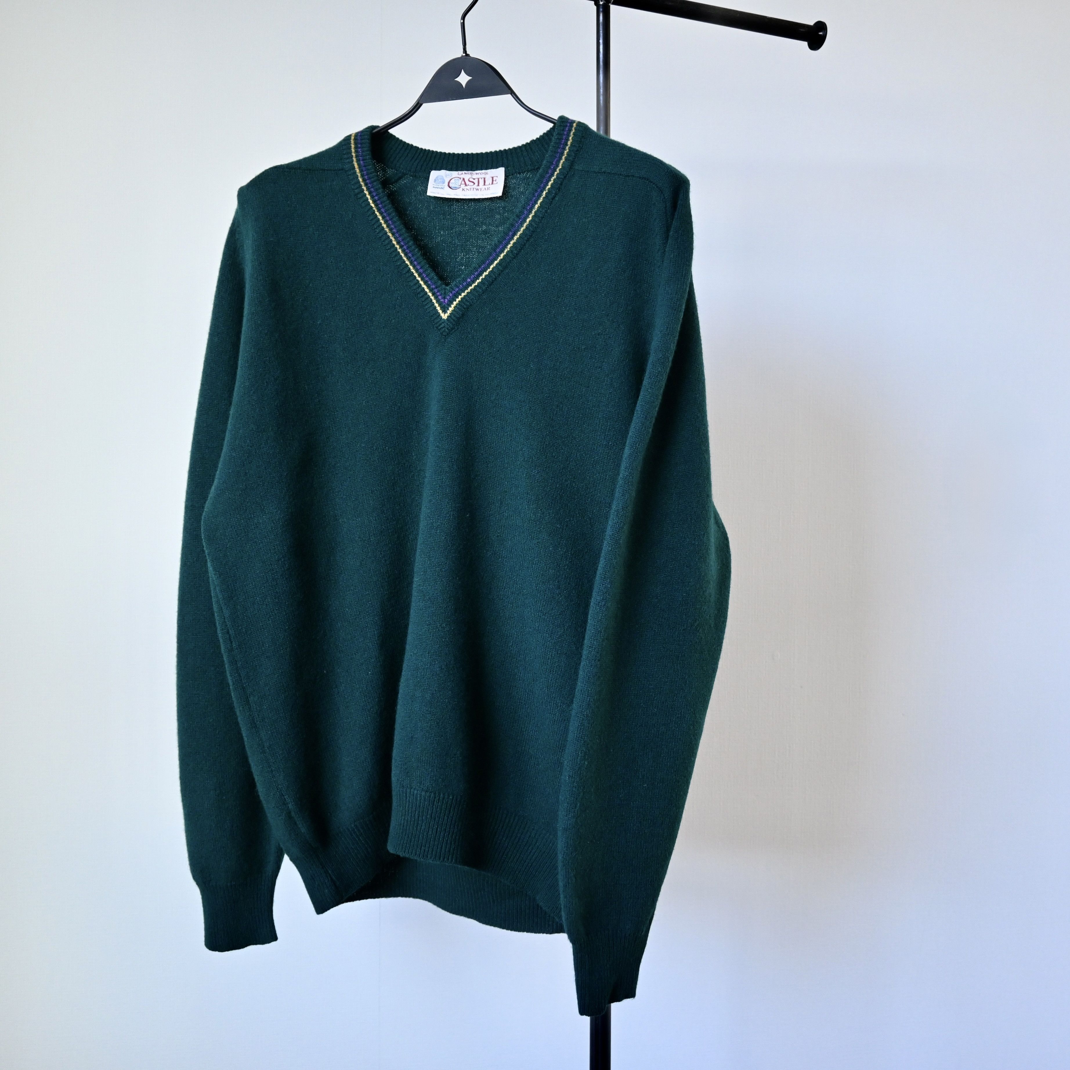 Vintage VTG 1990s CASTLE KNITWEAR lambs wool sweater made in Ireland Size US L / EU 52-54 / 3 - 18 Thumbnail