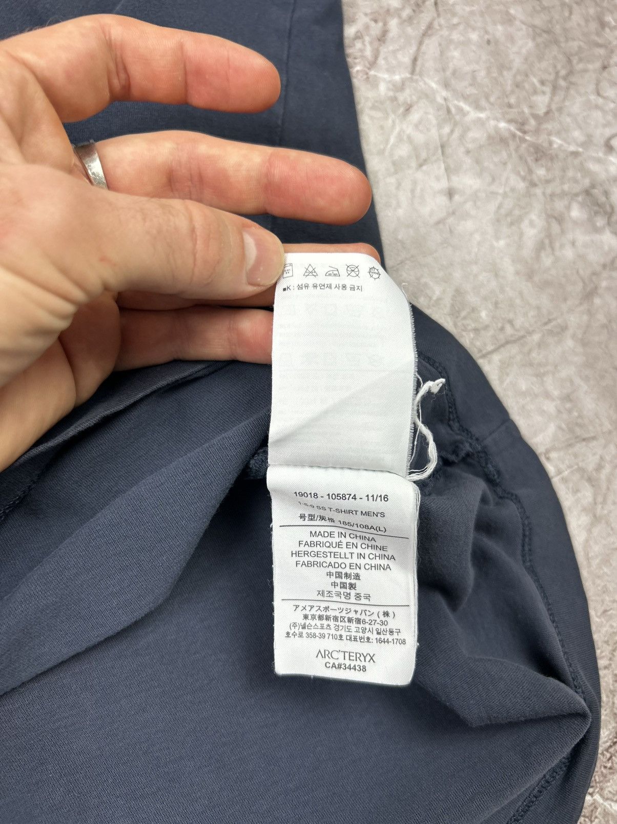 Arc'teryx Arcteryx T-Shirt Big Logo Size L Size US L / EU 52-54 / 3 - 9 Thumbnail