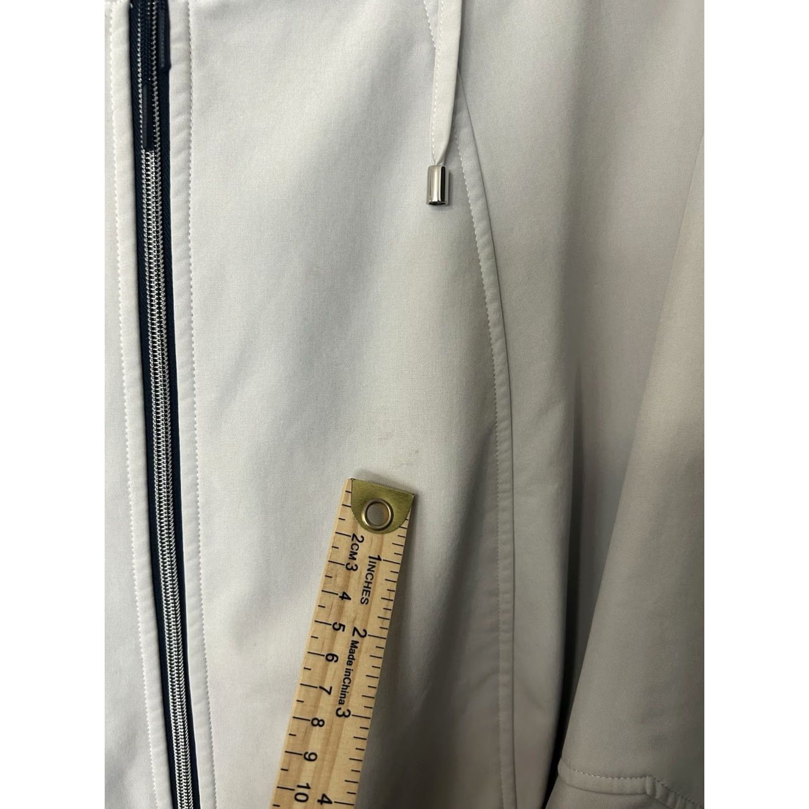 Vintage Ulla Popken Hooded Softshell Rain Jacket Plus Size 32/34 Beige Grey Zip Pockets Windproof Water Resistant Lined Coat Women Size XXS / US 00 / IT 34 - 4 Thumbnail