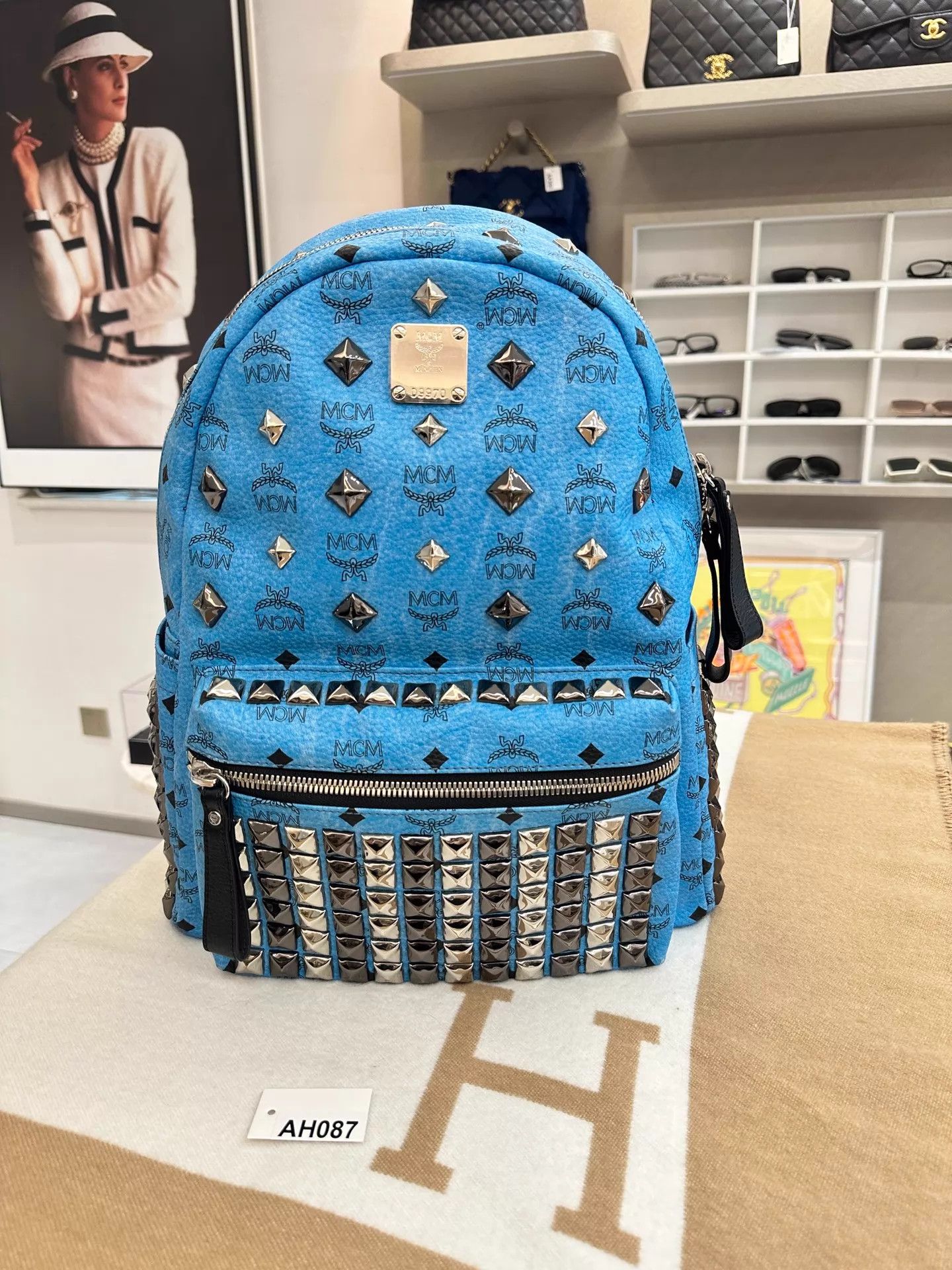 MCM MCM Riveted Backpack 33x15x41 AH087 Size ONE SIZE - 1 Thumbnail