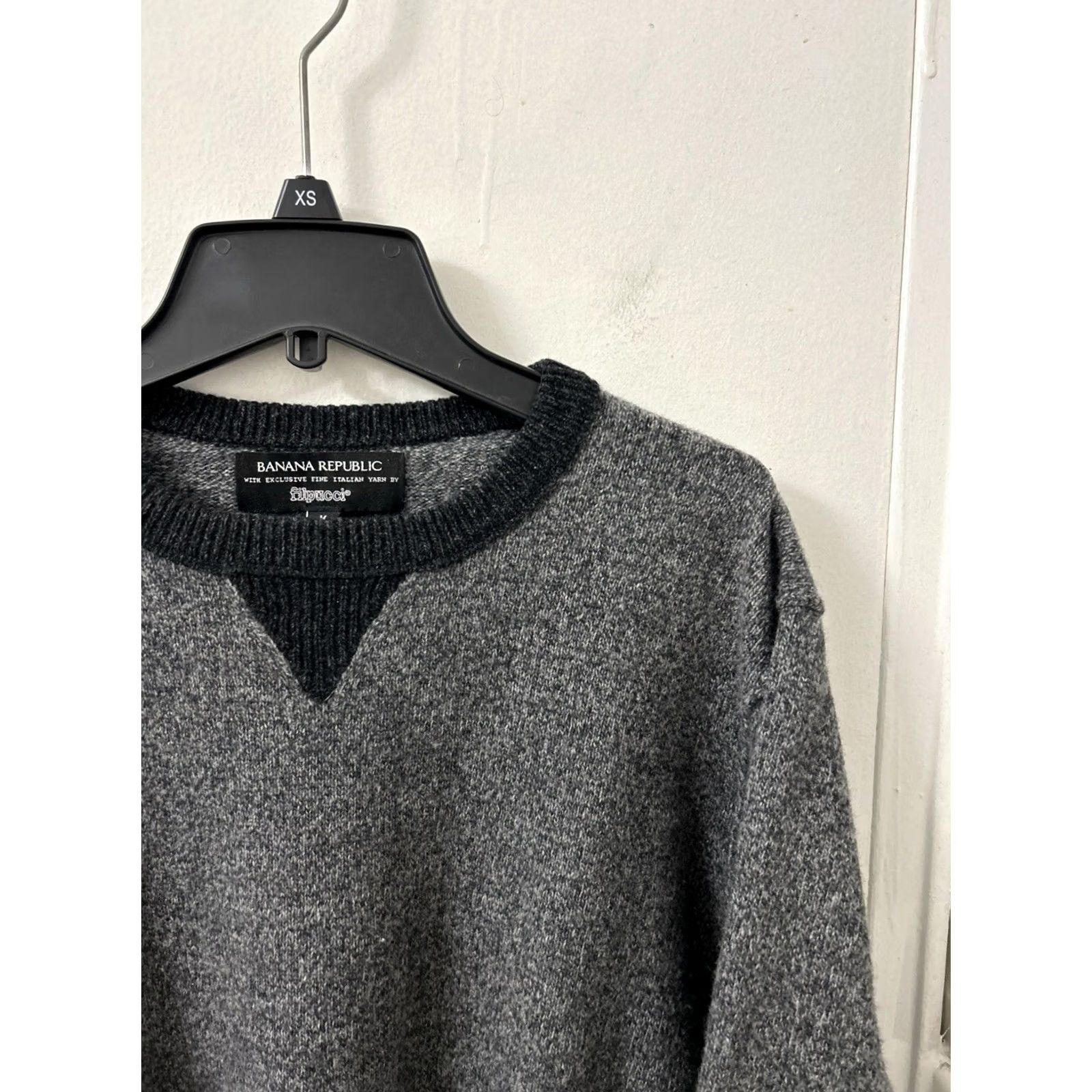 Banana Republic VINTAGE Banana Republic Sweater Womens M Gray Merino Wool Filpucci Italian Yarn L/S Size M / US 6-8 / IT 42-44 - 4 Thumbnail