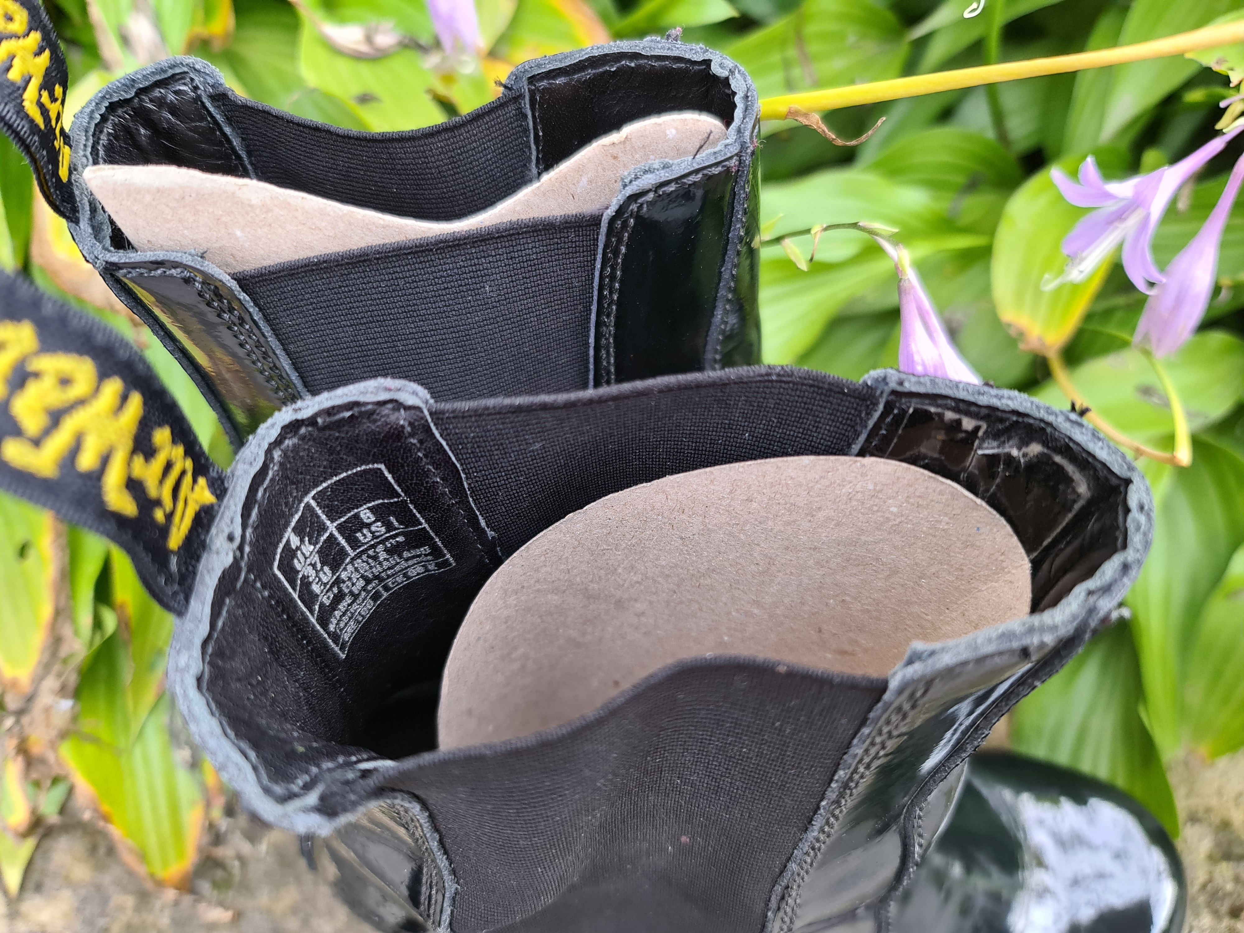 Dr. Martens Dr. Martens Darla Patent Leather Chelsea Heels Boots Size US 6 / IT 36 - 9 Thumbnail
