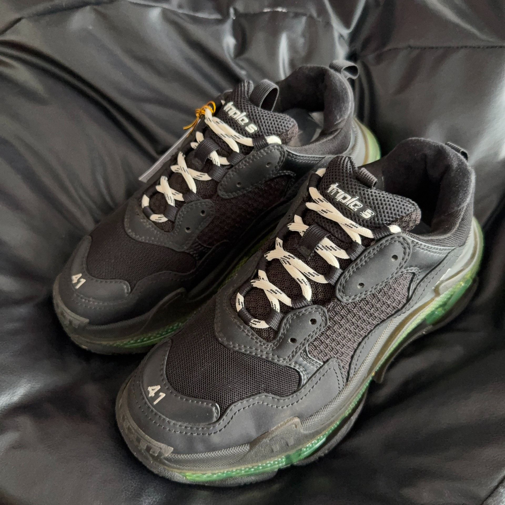 Balenciaga Balenciaga Green Lowtop Sneakers 41 Men Size US 8.5 / EU 41-42 - 1 Thumbnail