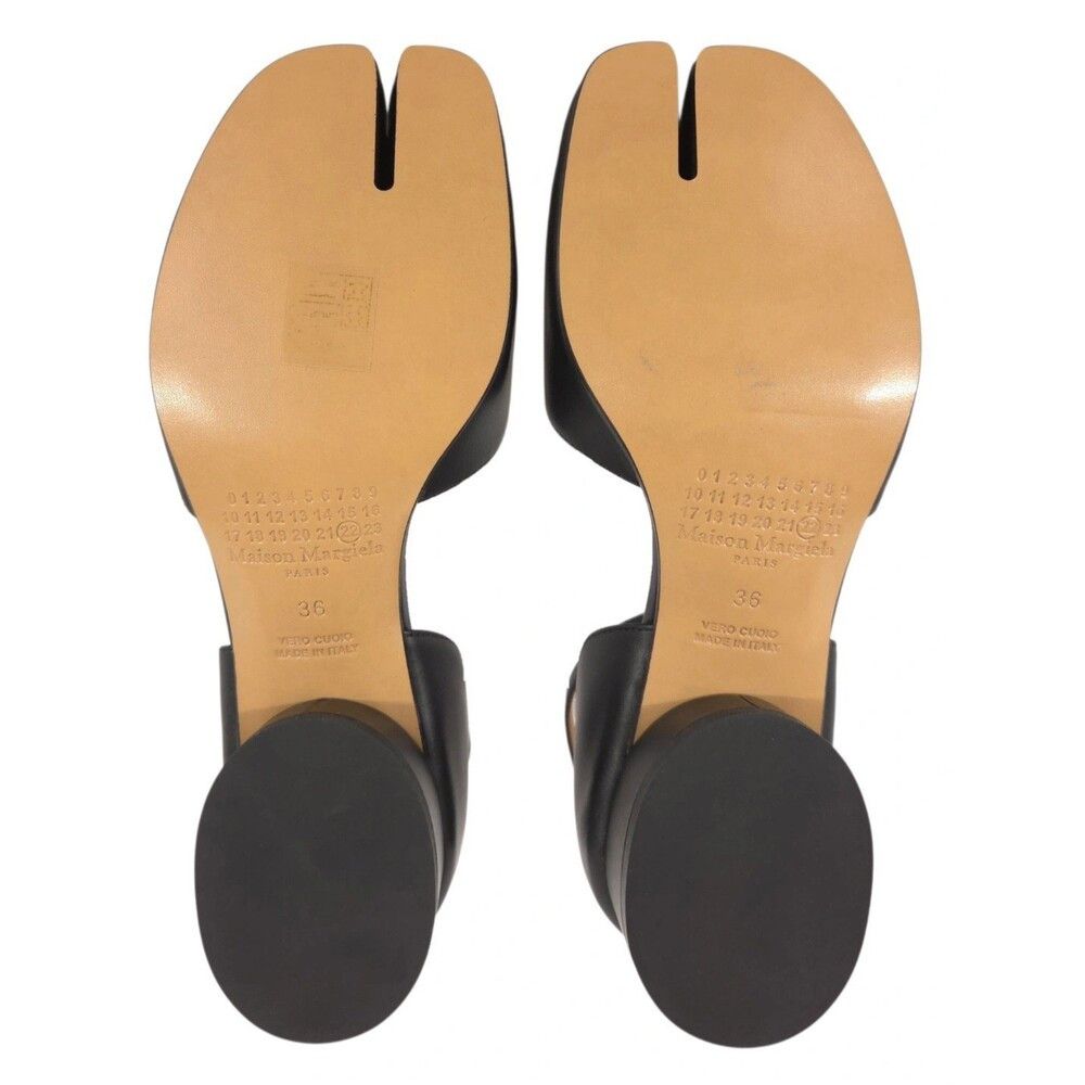 Maison Margiela Maison Margiela Tabi Pumps US 6 EU 36 Womens Black Leather Size US 6 / IT 36 - 7 Thumbnail