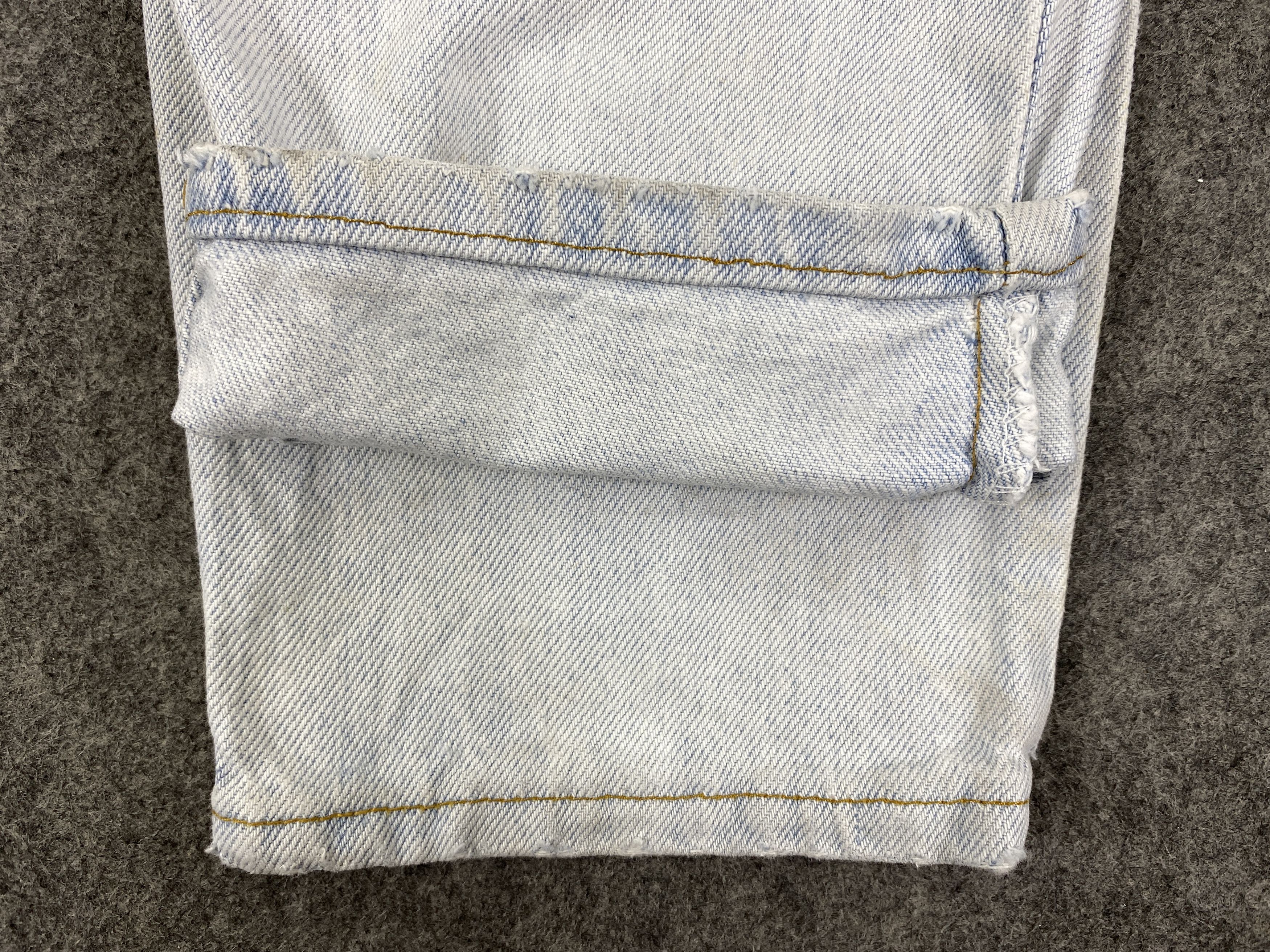 Levi's 90's Light Wash Vintage Levi's 550 USA Orange Tab -JN1889 Size US 28 / EU 44 - 11 Thumbnail