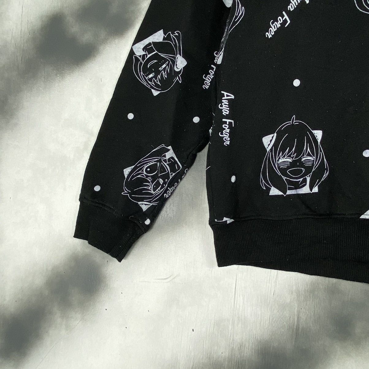 Anime × Japanese Brand SPY X FAMILY OVEPRINT SWEATSHIRT Size US L / EU 52-54 / 3 - 4 Thumbnail