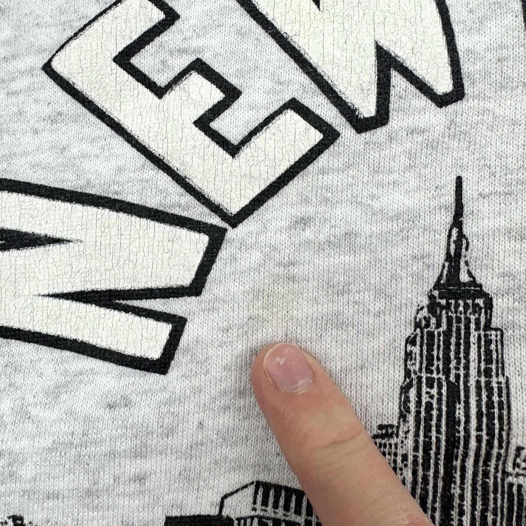 Delta VINTAGE Delta Sweatshirt Men XL Crewneck Gray USA 90s New York City Empire State Twin Towers Size US XL / EU 56 / 4 - 7 Thumbnail