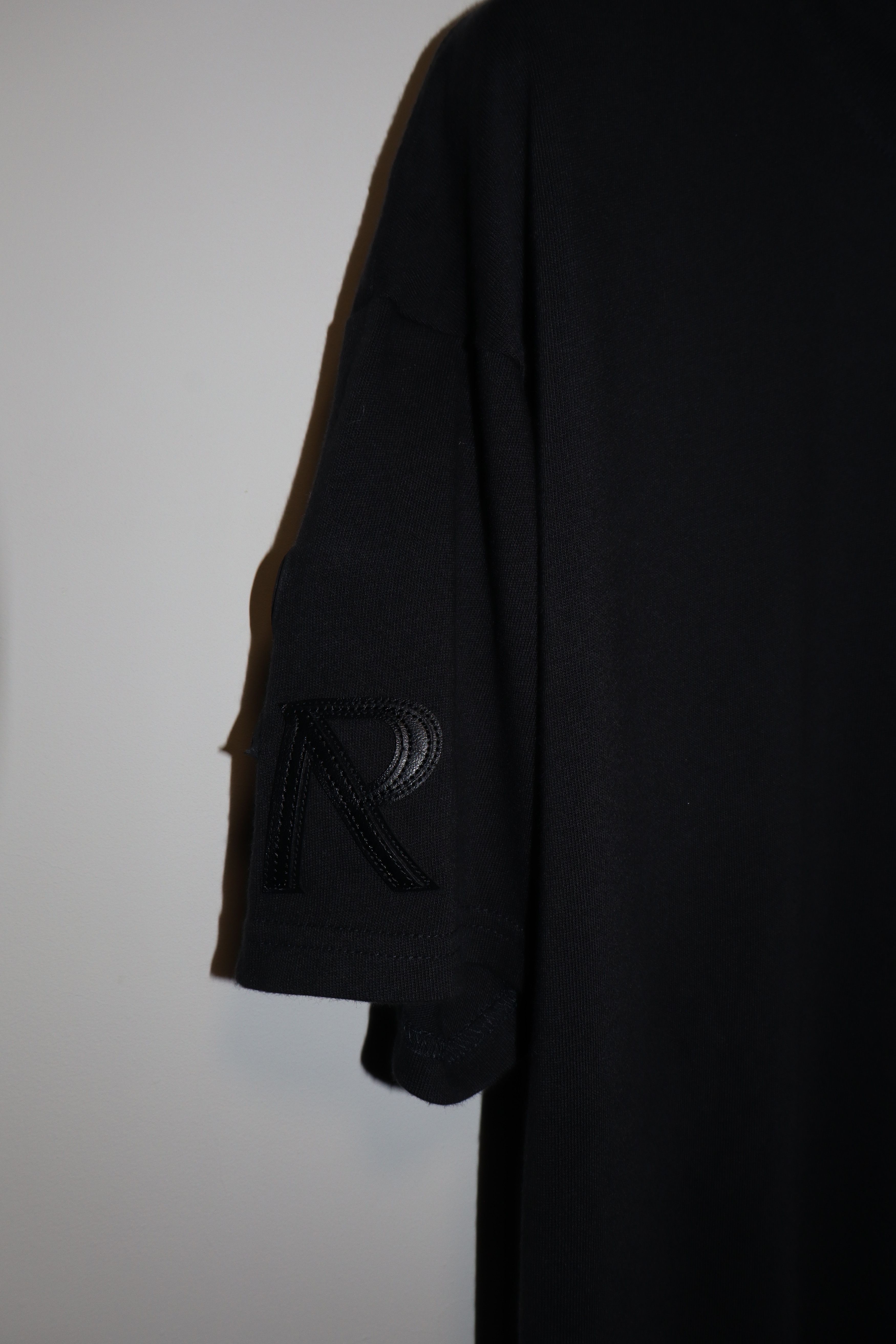 Represent Clo. APPLIQUE INITIAL T-SHIRT Size US M / EU 48-50 / 2 - 4 Thumbnail