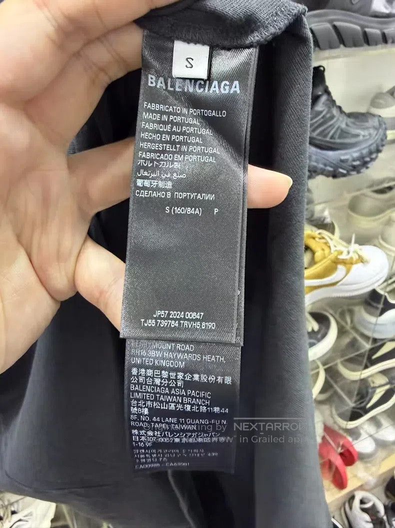 Balenciaga Balenciaga Water-washed black cracked pattern printed logo Size US S / EU 44-46 / 1 - 3 Thumbnail