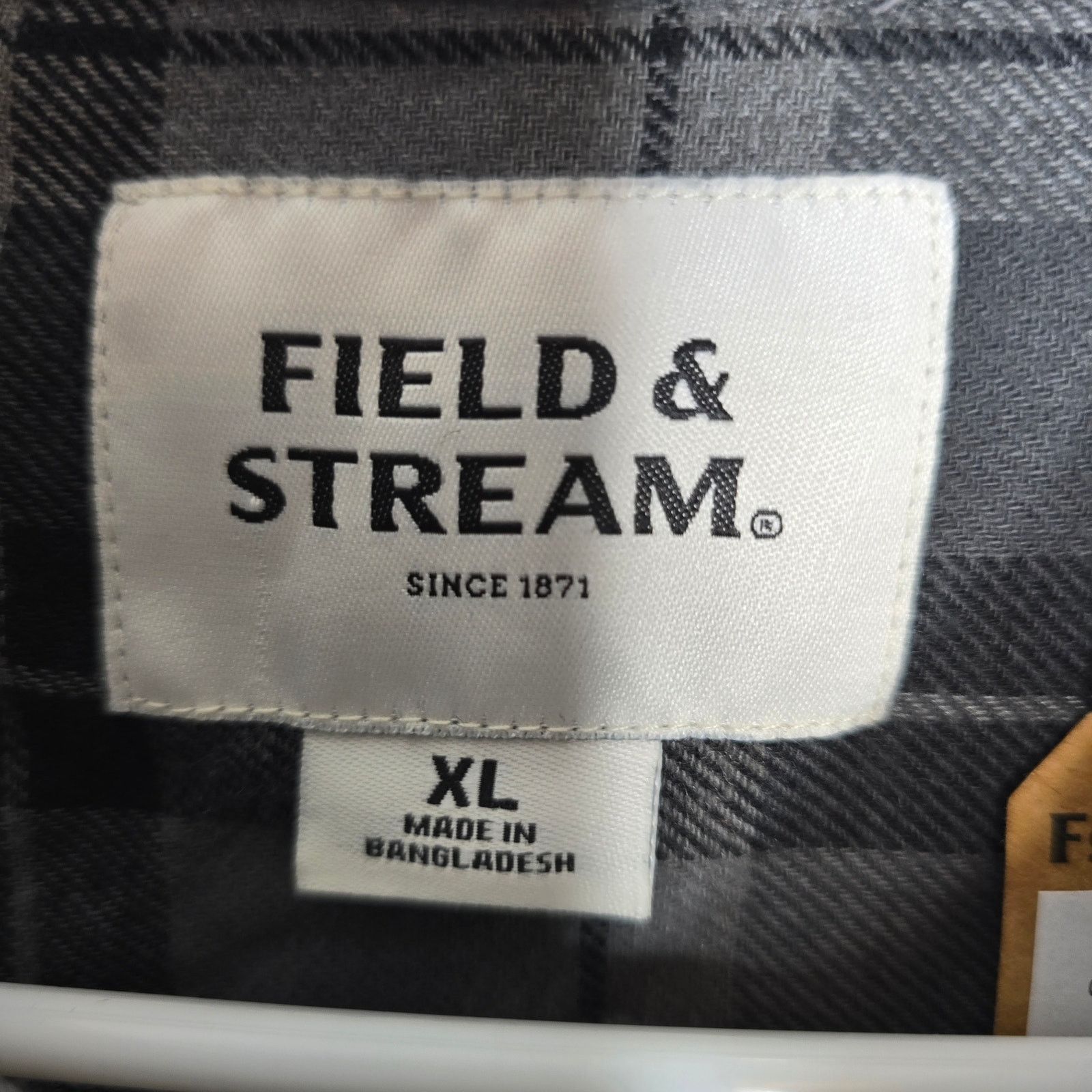 Field & Stream Field & Stream Lighweight Flannel Plaid Shirt XL NWT Size US XL / EU 56 / 4 - 3 Thumbnail