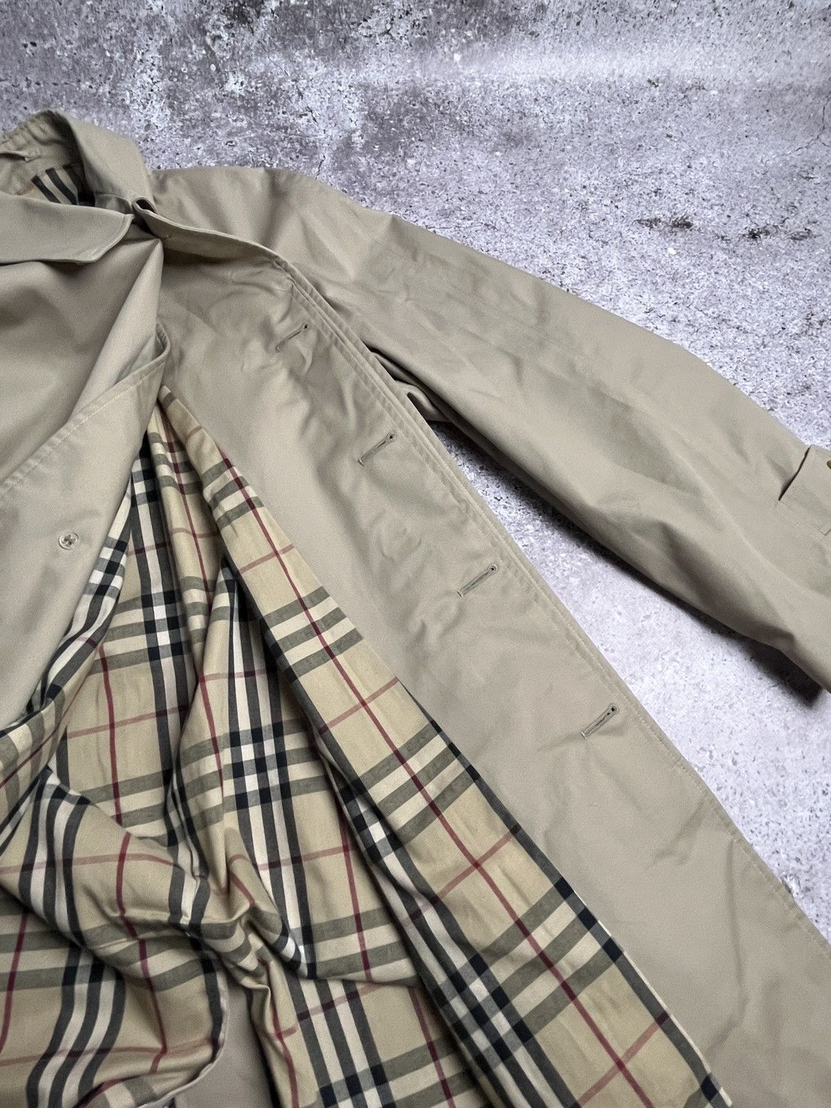 Burberry × Vintage Rare🔥Vintage Burberry London Nova Check Trench Coat Size US L / EU 52-54 / 3 - 14 Thumbnail