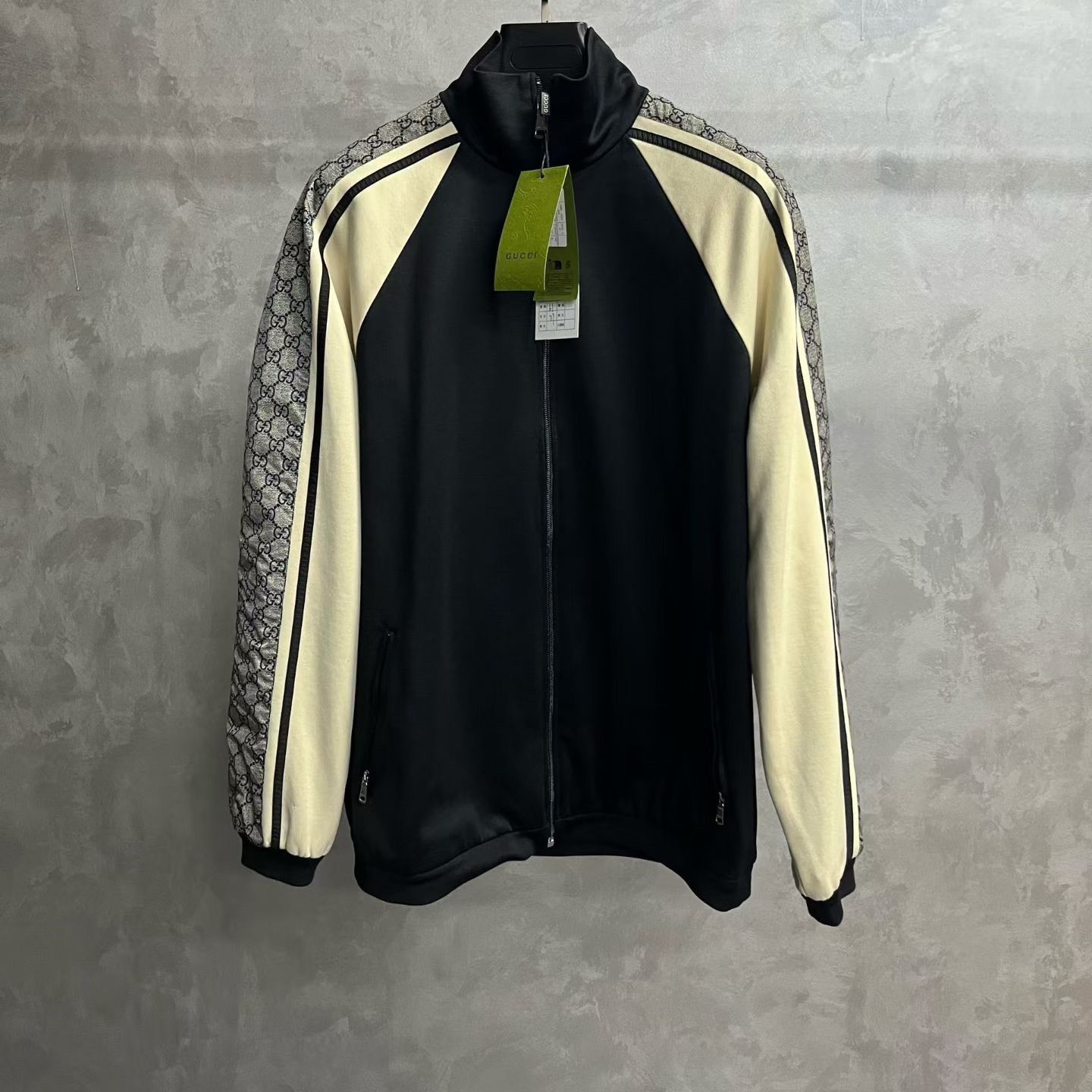Gucci Gucci Latest Black Retro Classic Jacket Size US M / EU 48-50 / 2 - 1 Thumbnail