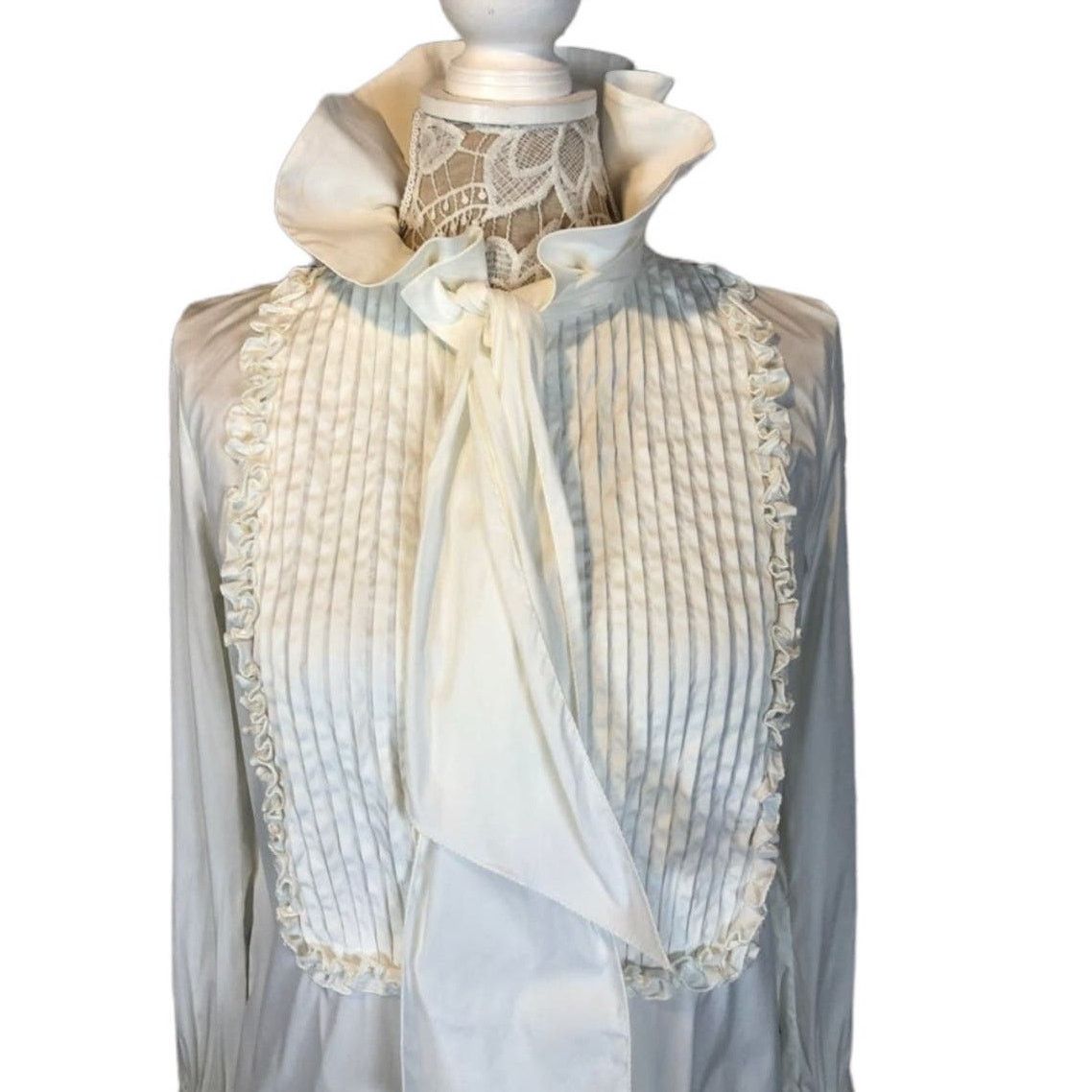 Etro ETRO white tuxedo blouse ruffled neck Victorian style small Size S / US 4 / IT 40 - 3 Thumbnail