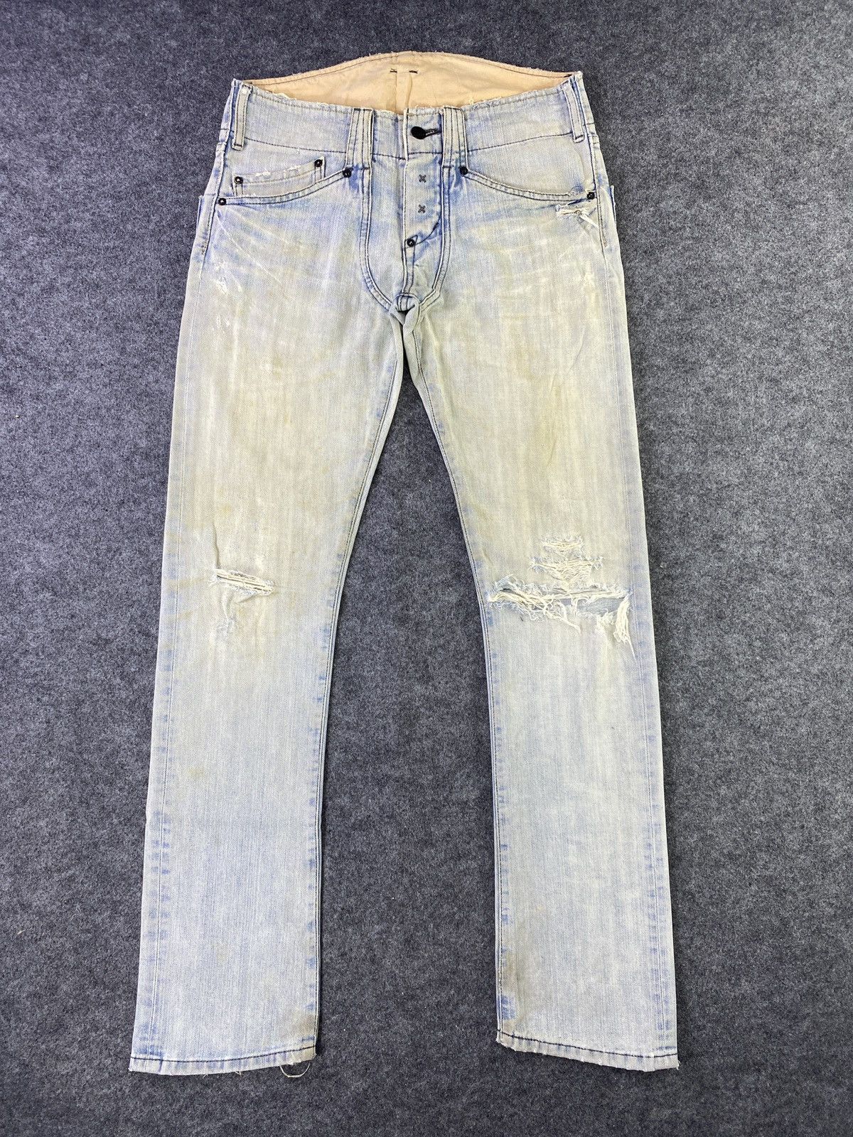 Jean × Lee Vintage Lee Low Waisted Distressed Jeans - J893 Size 30" / US 8 / IT 44 - 1 Thumbnail