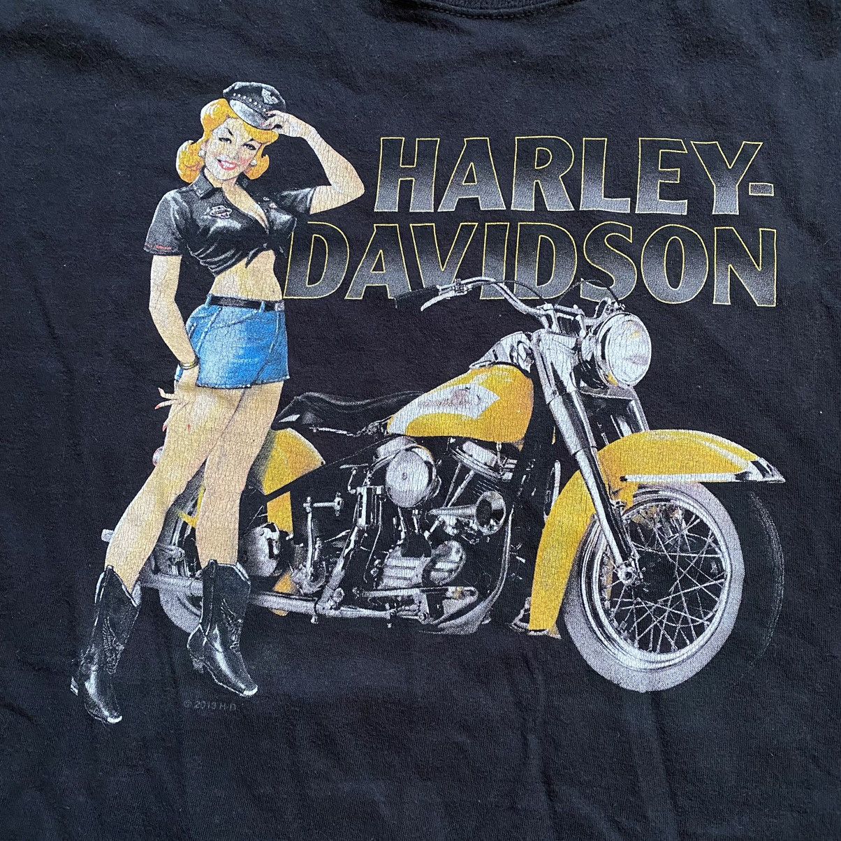 Harley Davidson HARLEY DAVIDSON Y2K GIRL WITH BIKE HANES T SHIRT Size US XL / EU 56 / 4 - 3 Thumbnail