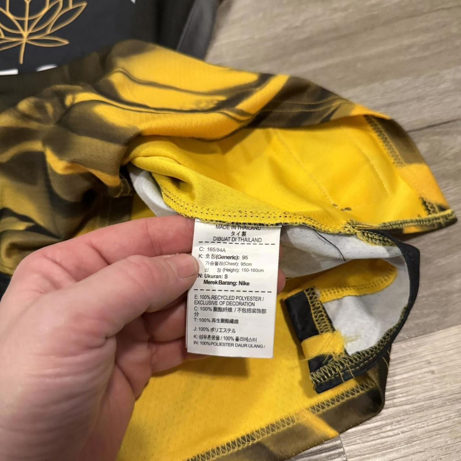 Nike golden state warriors city edition Steph curry Nike jersey Size US S / EU 44-46 / 1 - 8 Thumbnail
