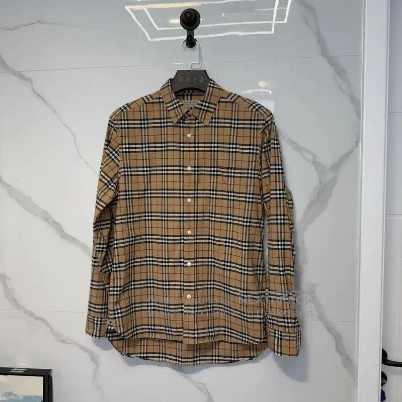 Burberry Burberry Summer Khaki Striped Long Sleeve Shirt. Size US L / EU 52-54 / 3 - 1 Thumbnail