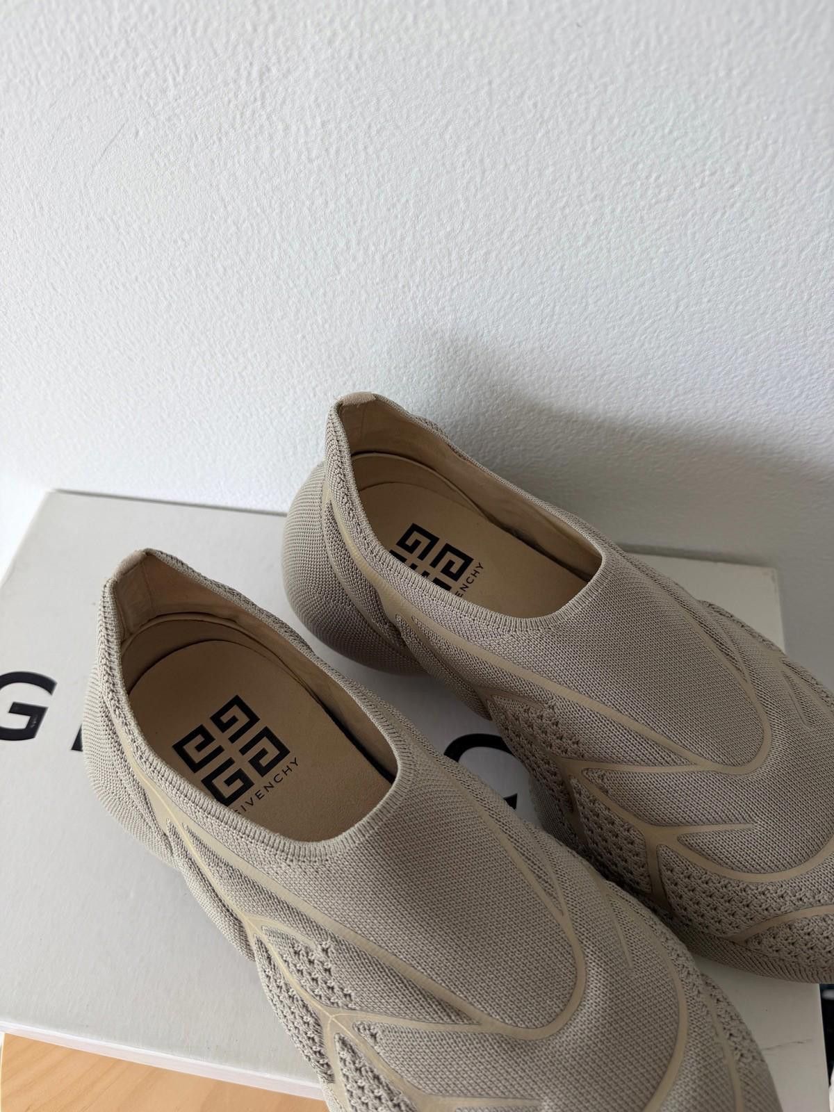 Givenchy new Givenchy mens TK 360 plus sneaker shoes sand 39 5 6 Size US 6 / EU 39 - 7 Thumbnail