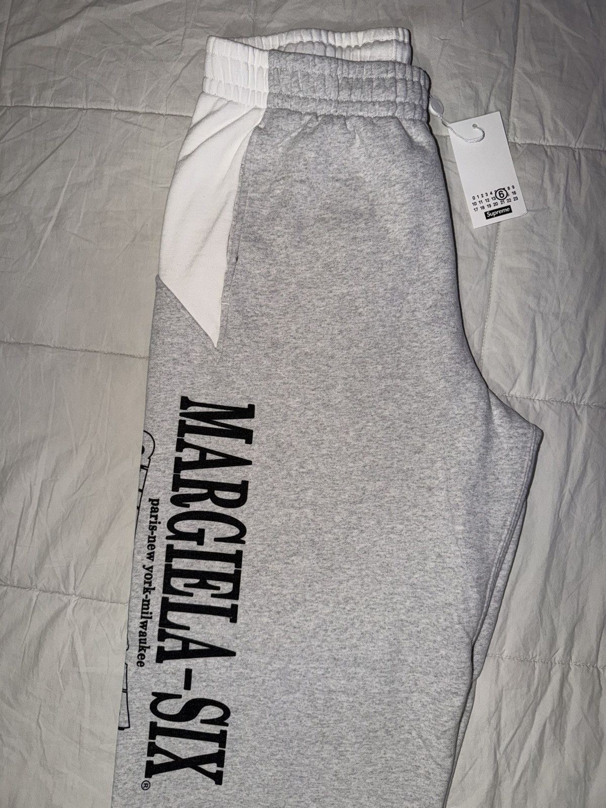Maison Margiela × Supreme Supreme/MM6 Maison Margiela Eagle Sweatpant (size small) Size US 31 - 7 Thumbnail