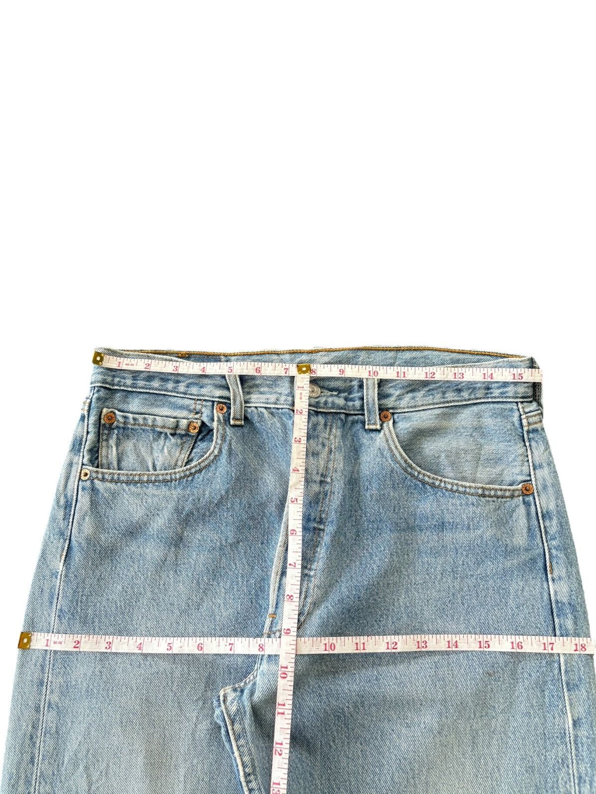 Levi's Vintage 90s Levis 501 Faded Wash Distressed Loose Jeans Size US 31 - 7 Thumbnail