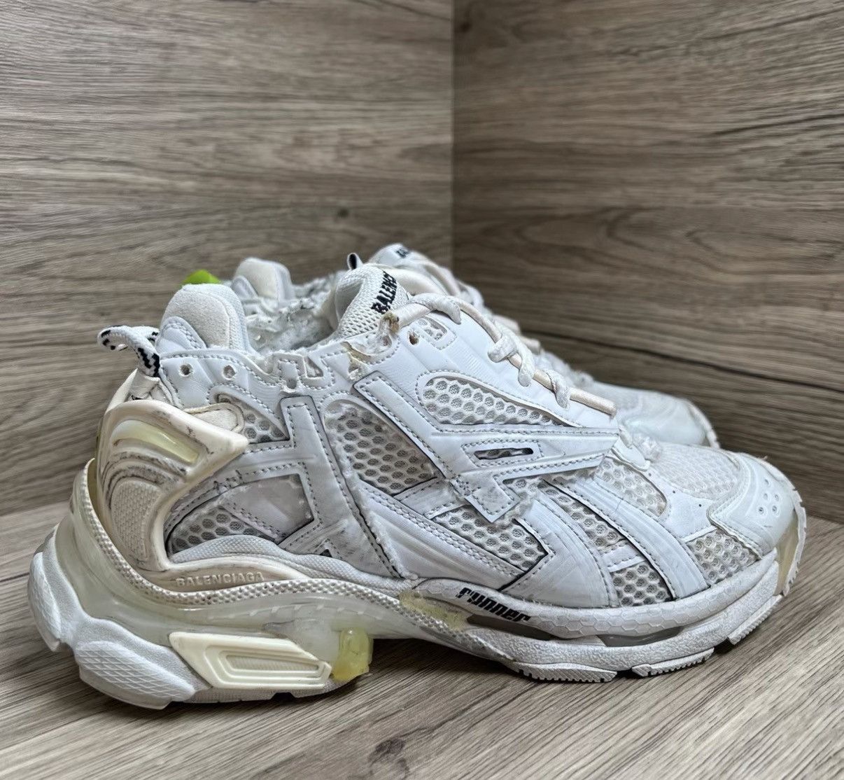 Balenciaga Balenciaga Runner White Vintage Sneakers J41 Size US 6 / IT 36 - 3 Thumbnail