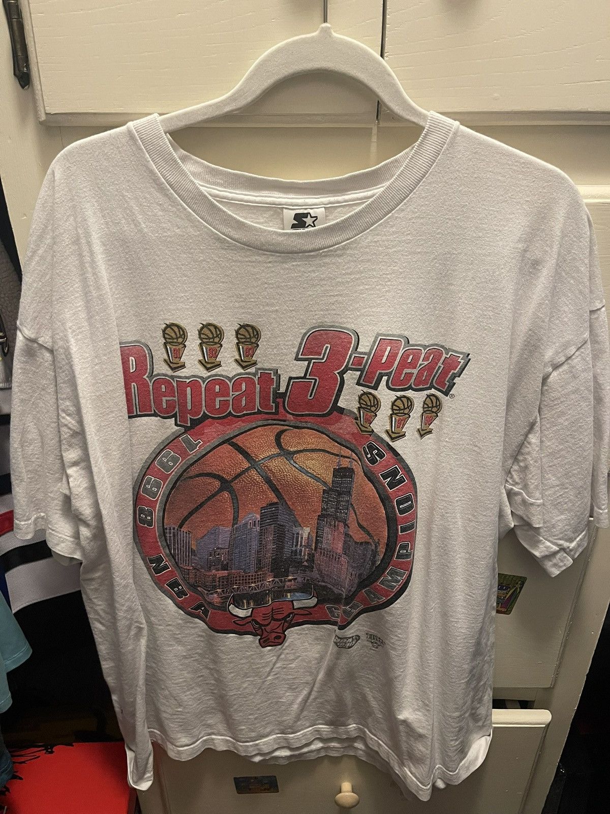 Starter × Vintage Chicago Bulls Vintage Championship Starter Shirt XL Size US XL / EU 56 / 4 - 1 Thumbnail