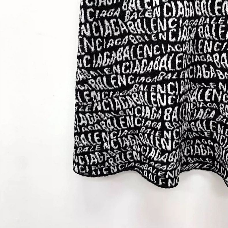 Other Balenciaga size S Black logo jacquard bullet screen full p Size 24" / US 00 / IT 34 - 4 Thumbnail
