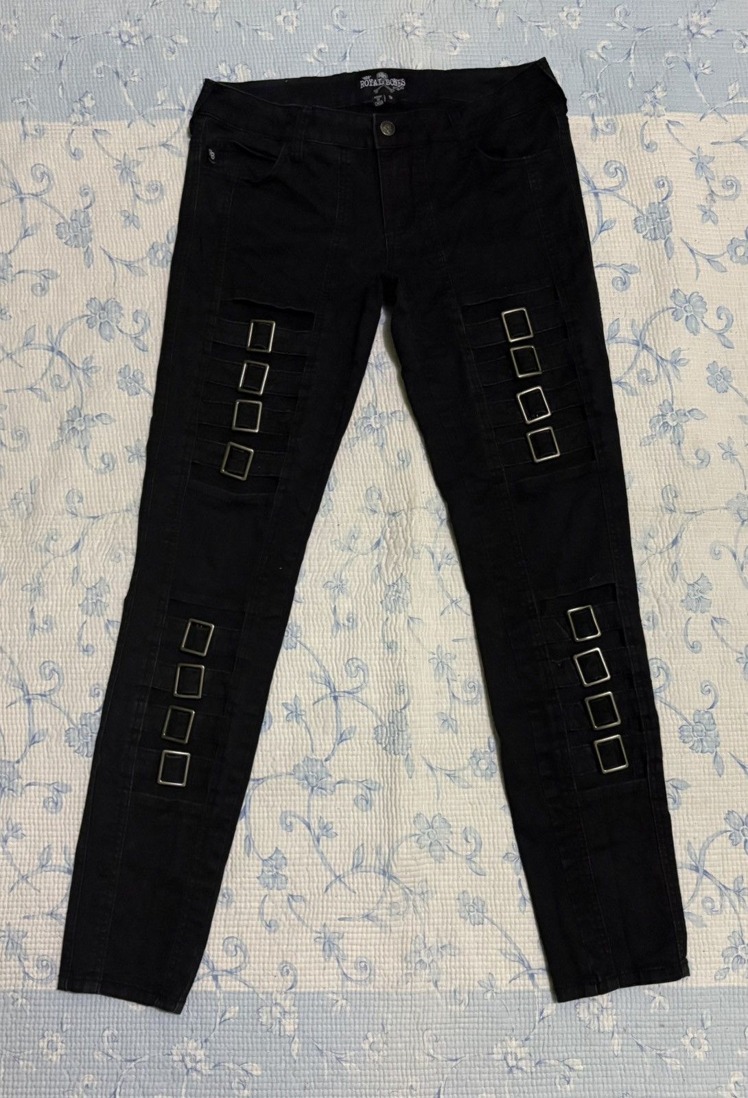 Other Royal Bones Streetwear Distressed Denim Size US 31 - 1 Thumbnail